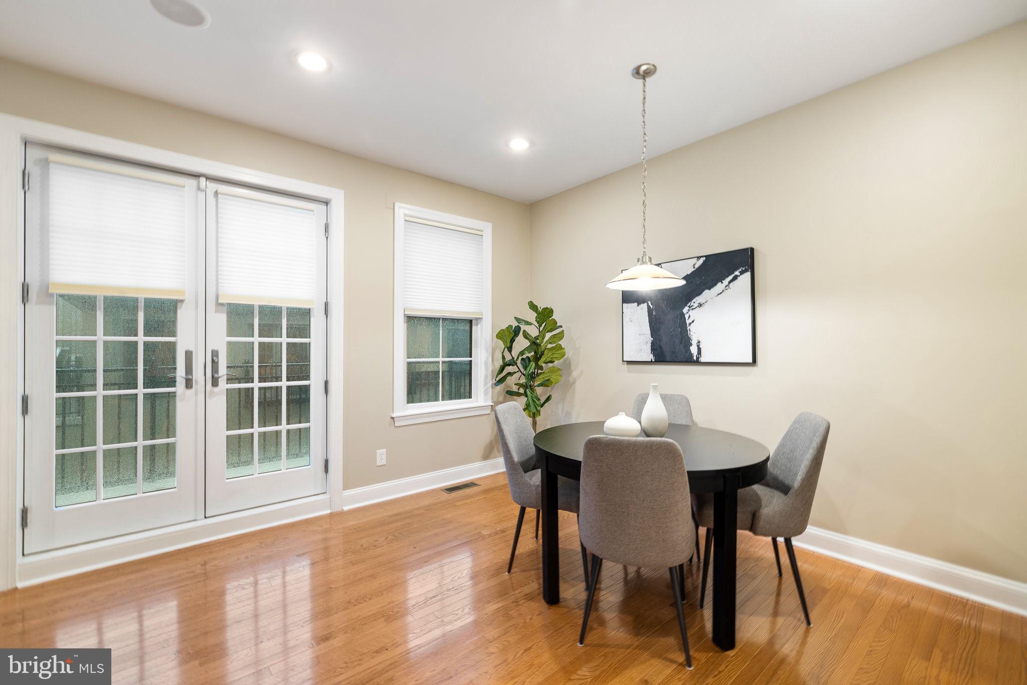 FAIRMOUNT - Residential