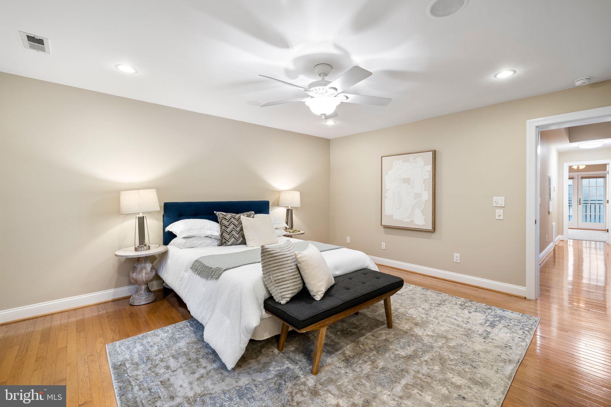 FAIRMOUNT - Residential