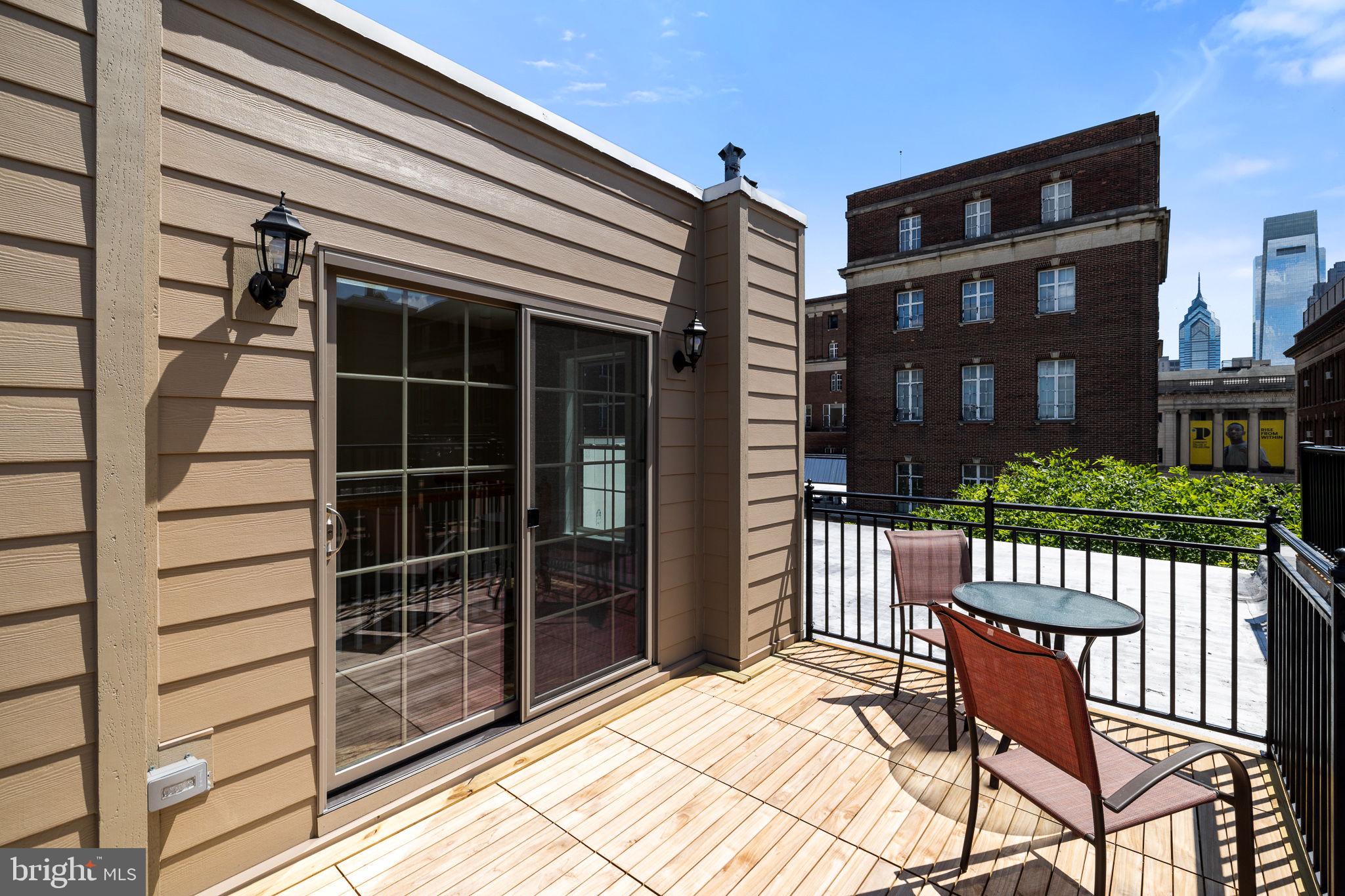 FAIRMOUNT - Residential