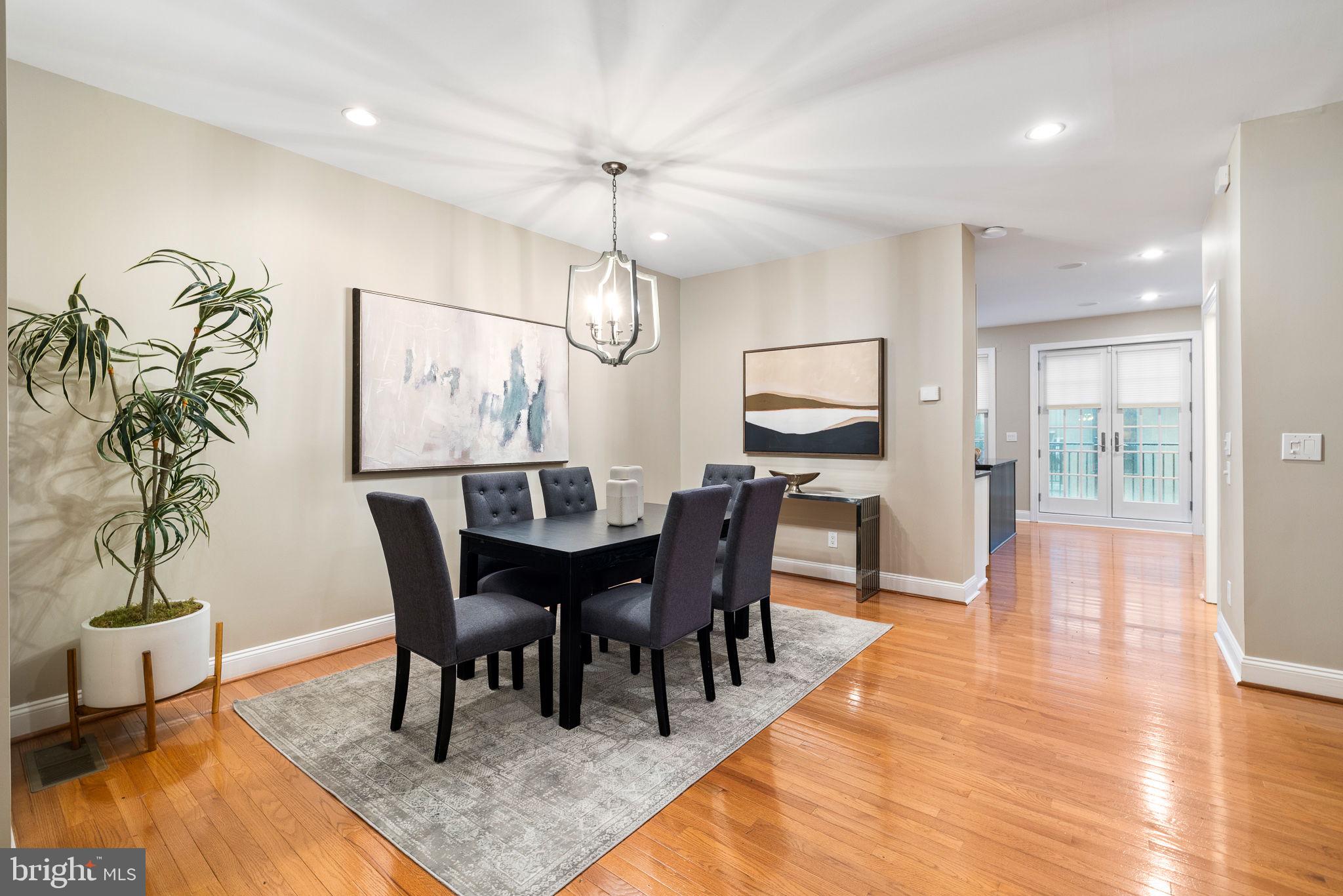 FAIRMOUNT - Residential