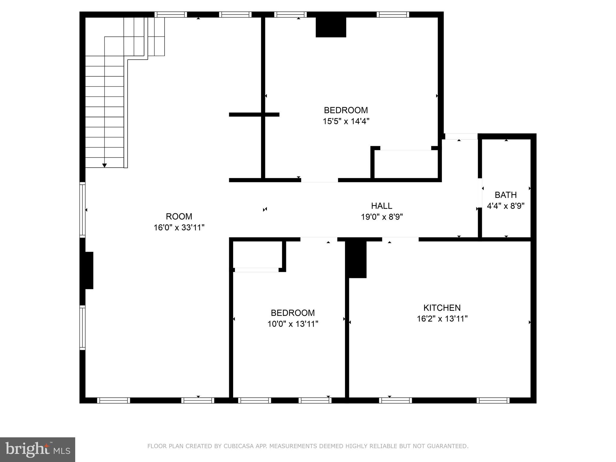 Main image without alt text