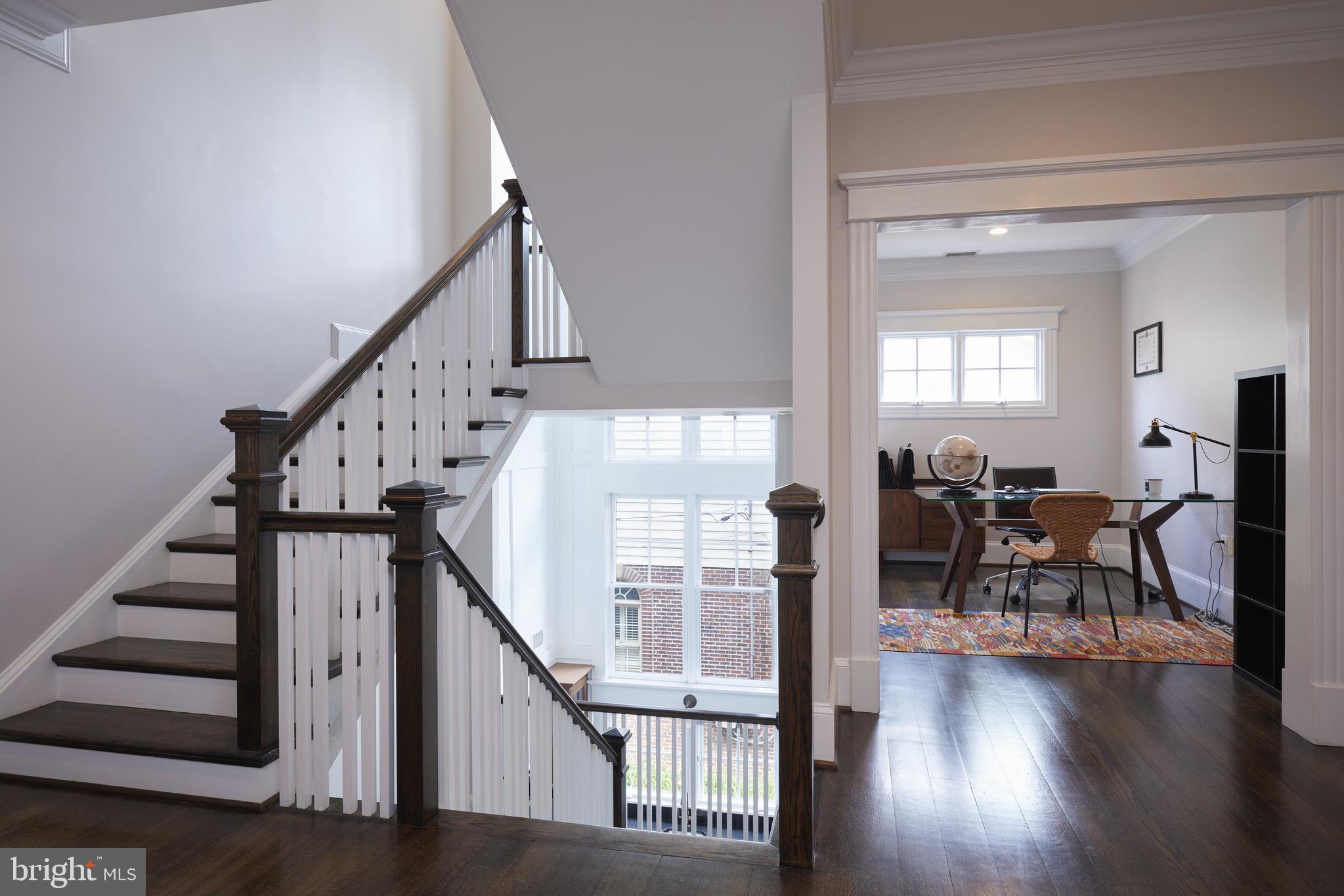 ENGLISH VILLAGE - Residential