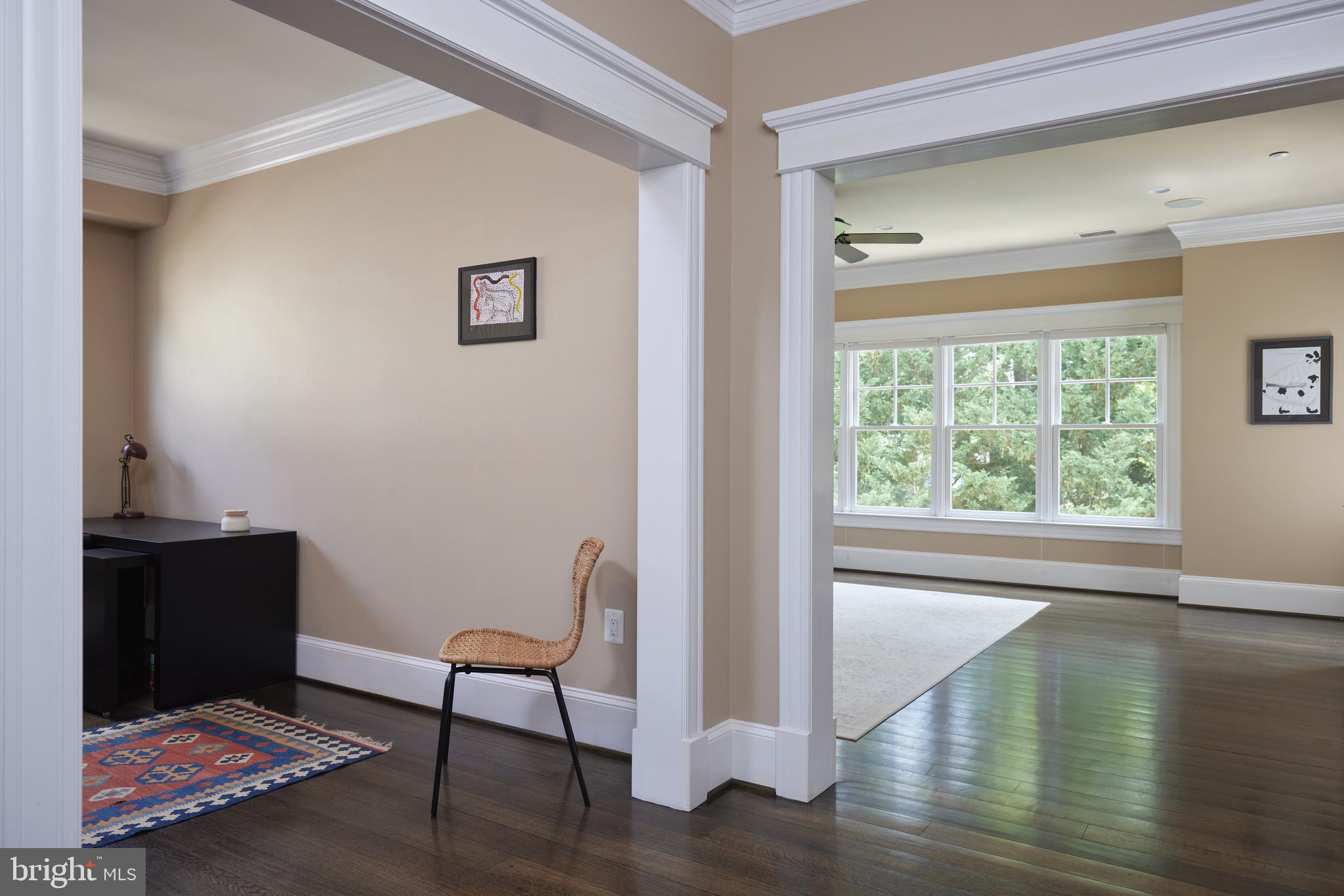 ENGLISH VILLAGE - Residential