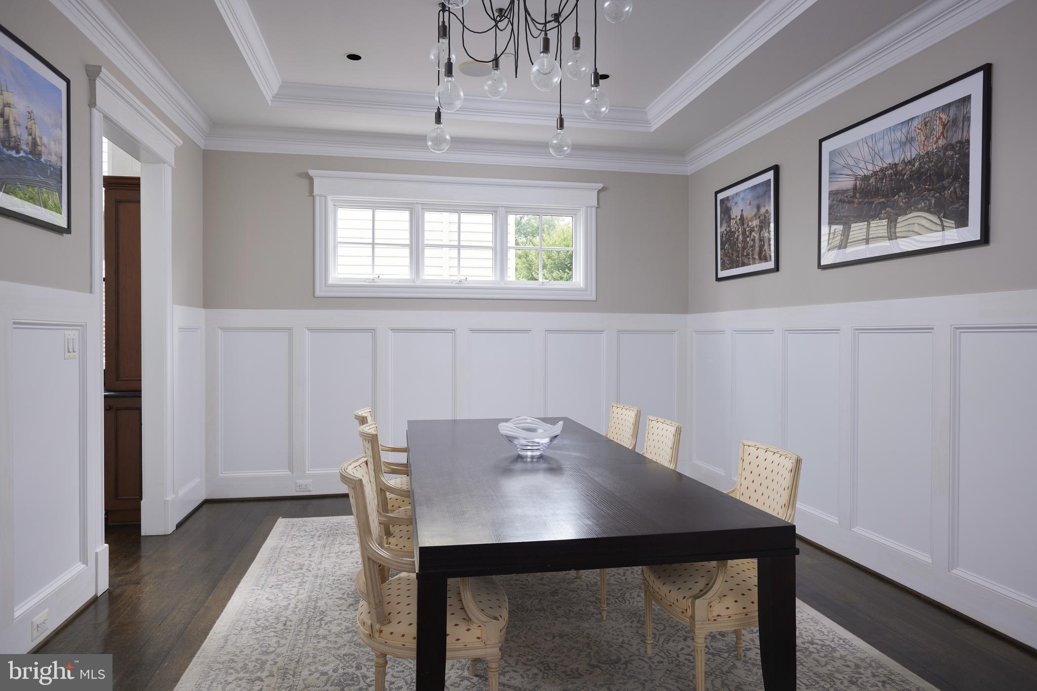 ENGLISH VILLAGE - Residential