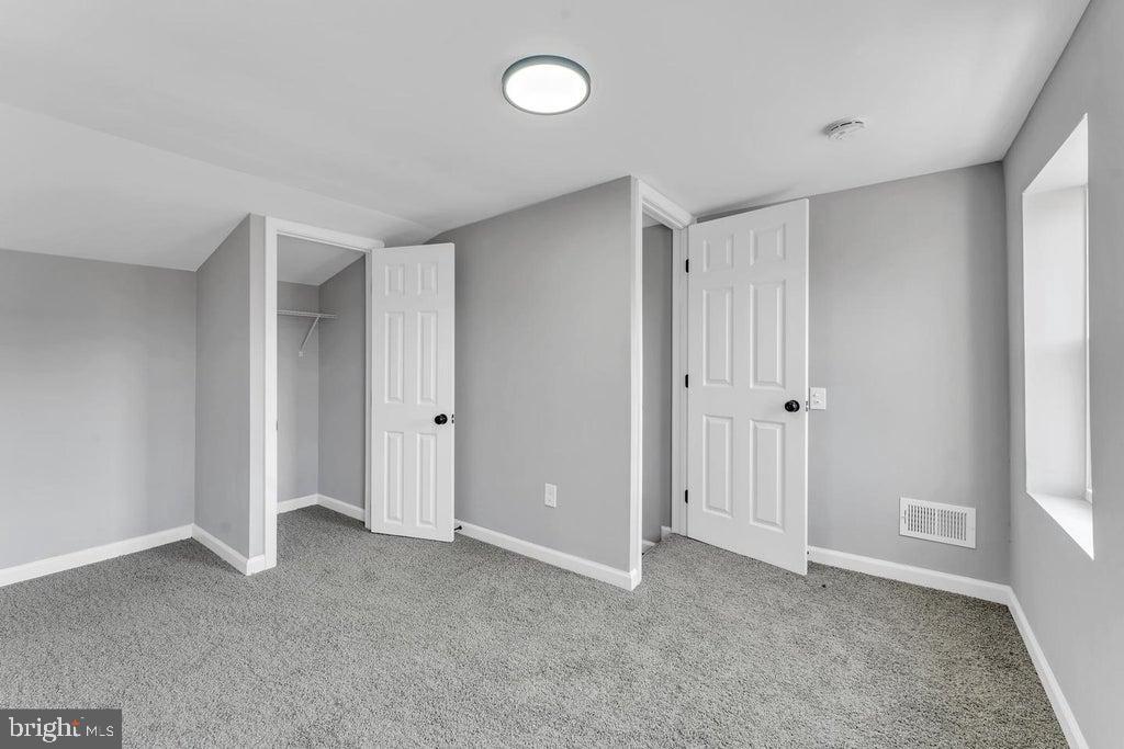 GAY STREET - Residential Lease