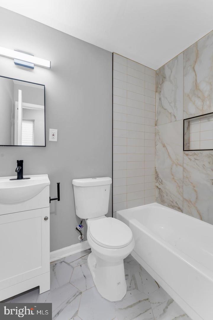 GAY STREET - Residential Lease