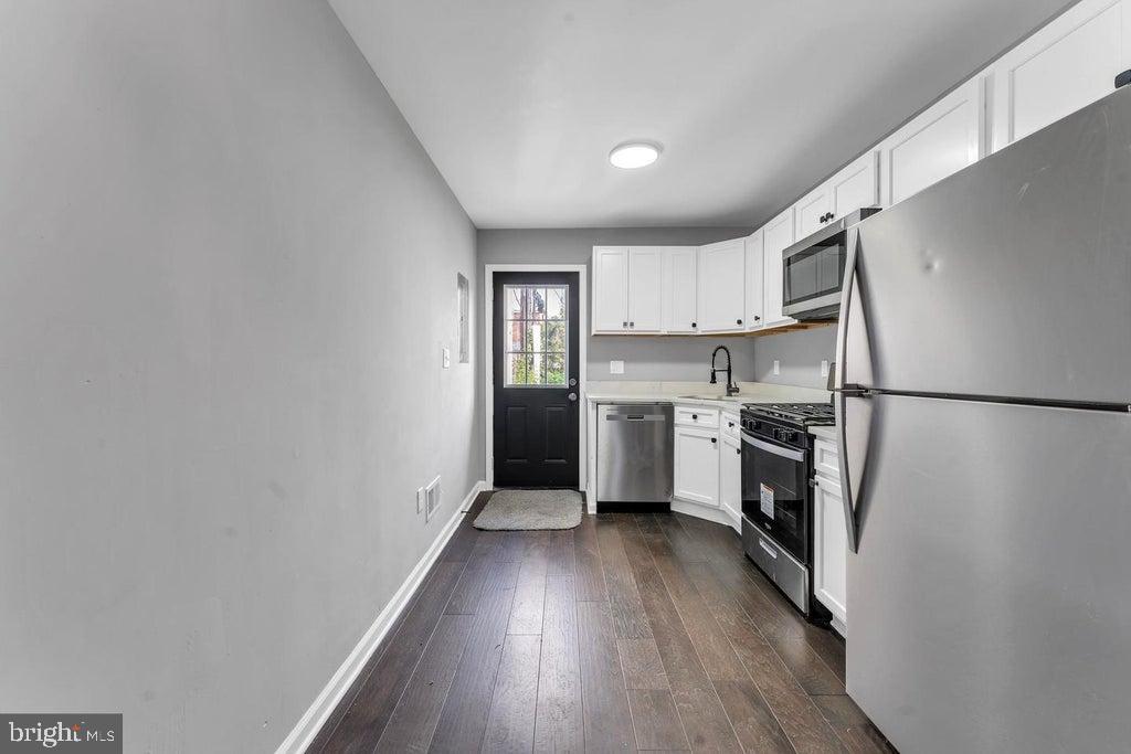 GAY STREET - Residential Lease
