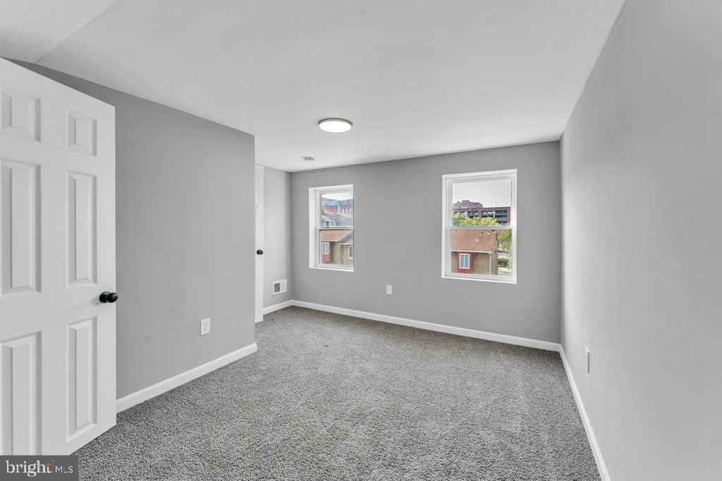 GAY STREET - Residential Lease