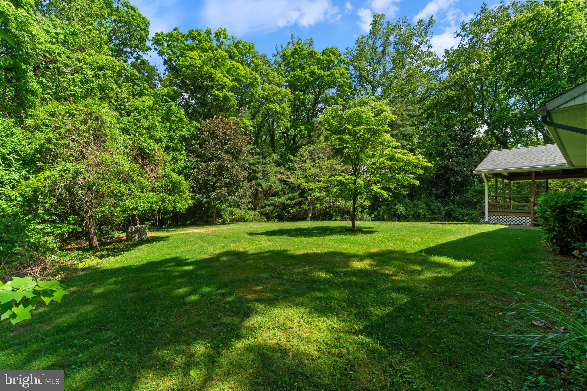 ROLLING KNOLLS - Residential