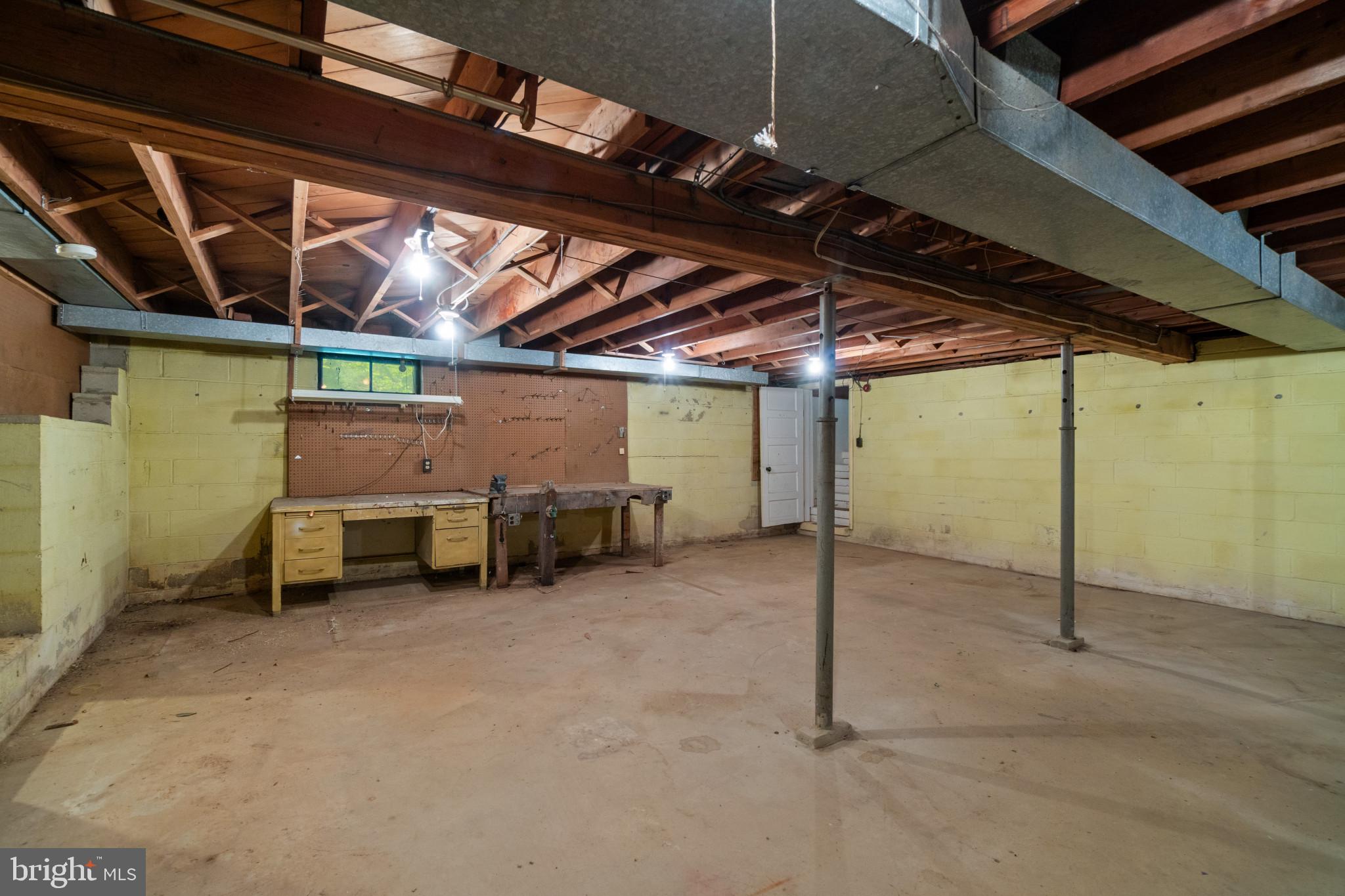 ROLLING KNOLLS - Residential