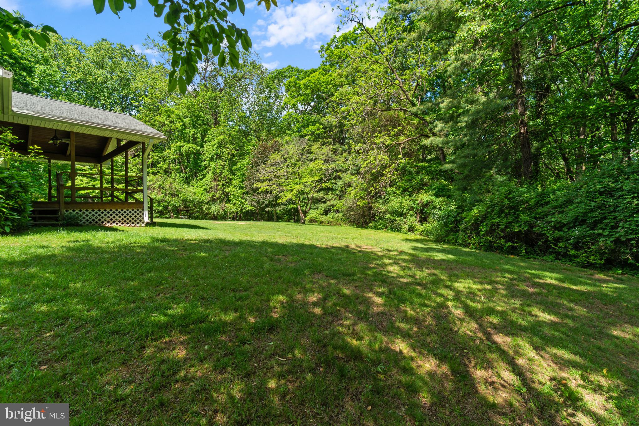 ROLLING KNOLLS - Residential