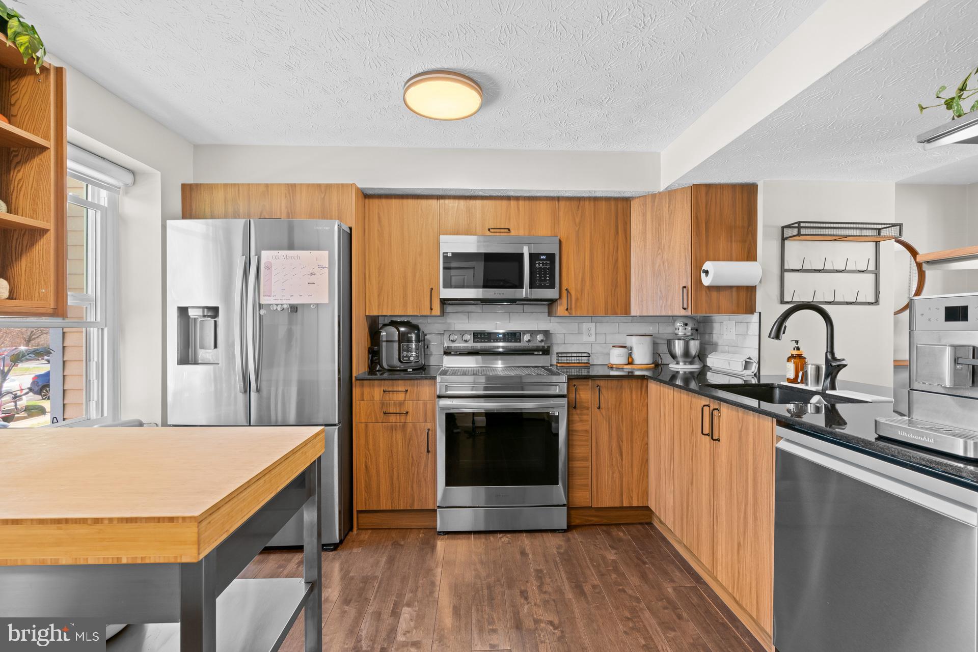 8214 STYERS COURT NW