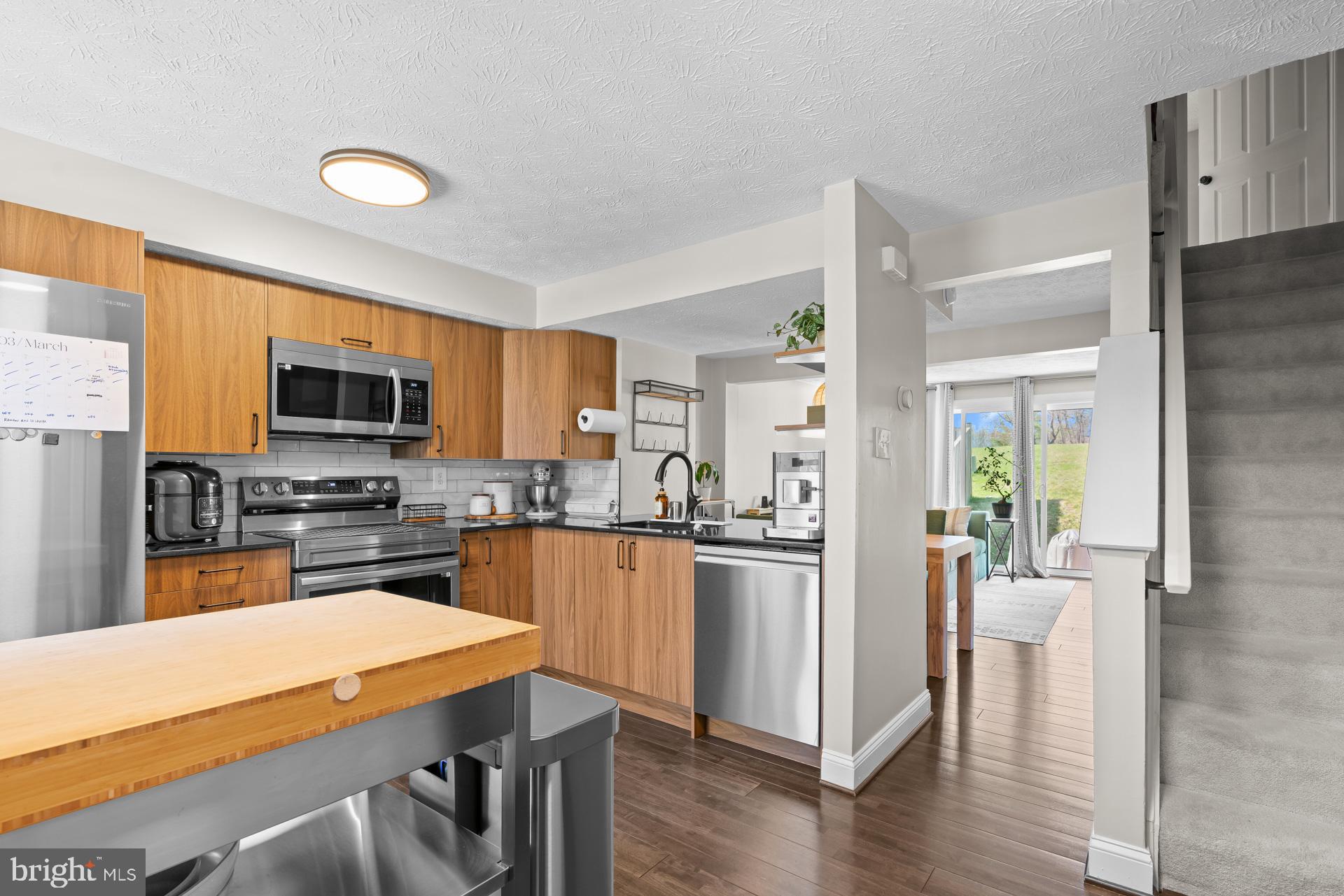 8214 STYERS COURT NW