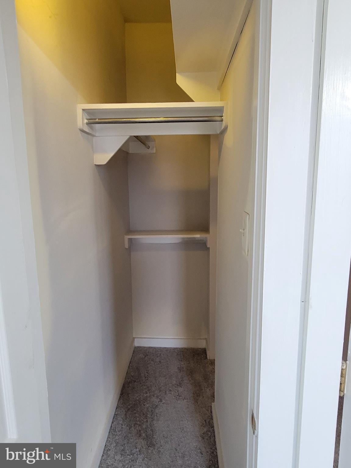 OLIVER - Residential Lease