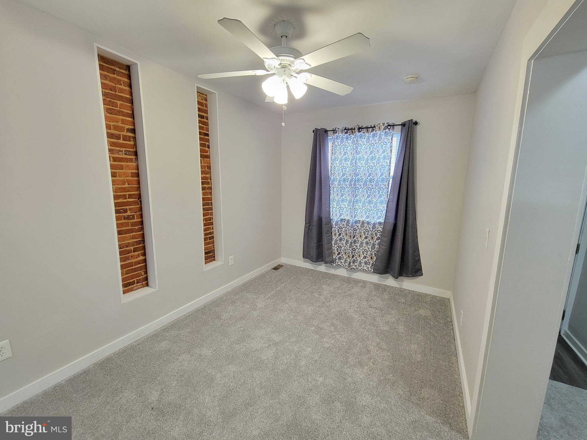 OLIVER - Residential Lease