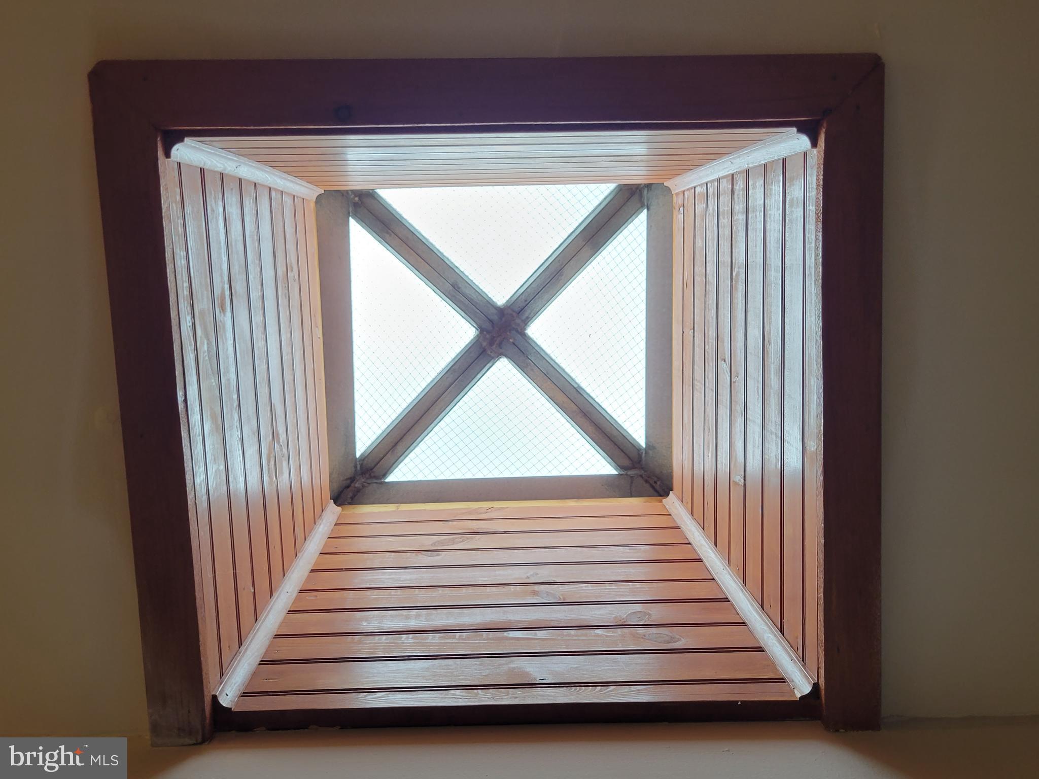 OLIVER - Residential Lease