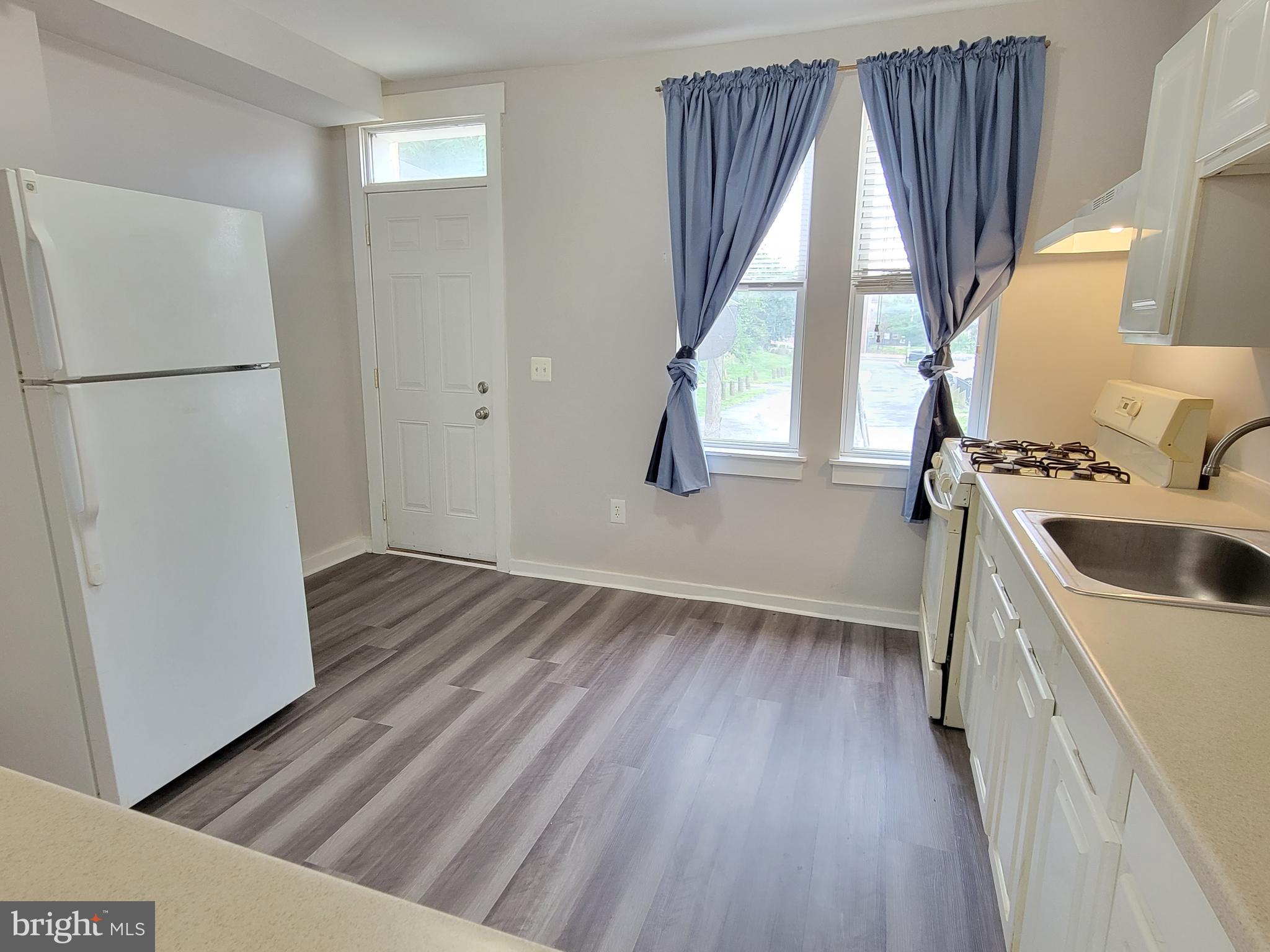 OLIVER - Residential Lease