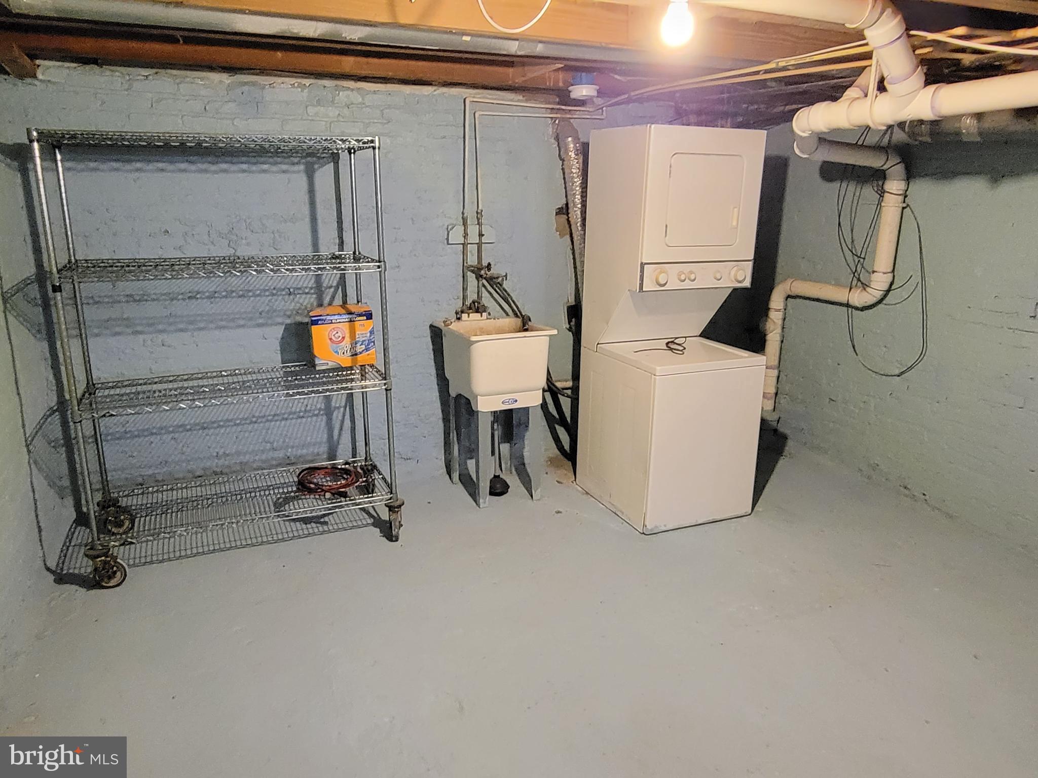 OLIVER - Residential Lease