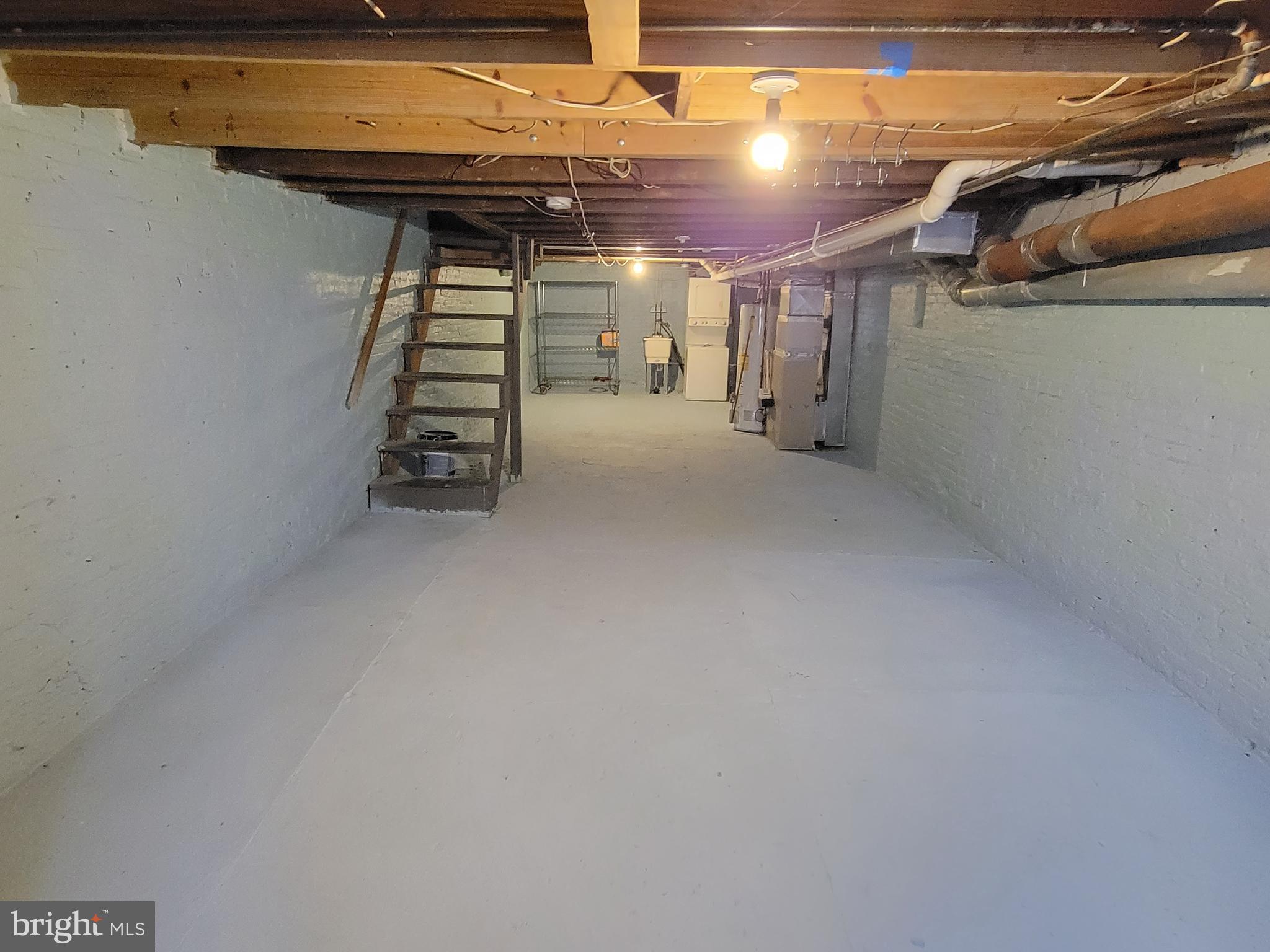 OLIVER - Residential Lease