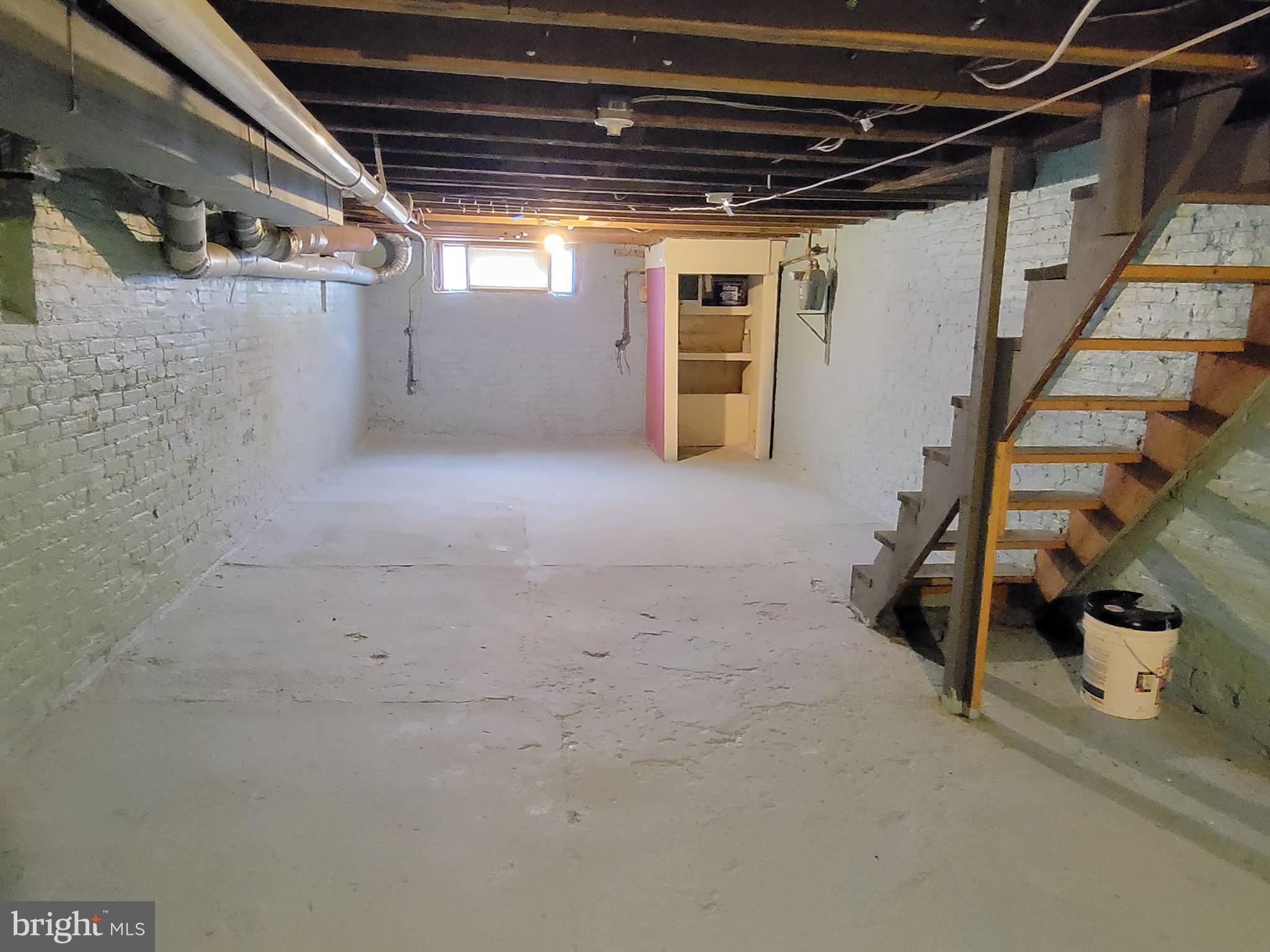 OLIVER - Residential Lease