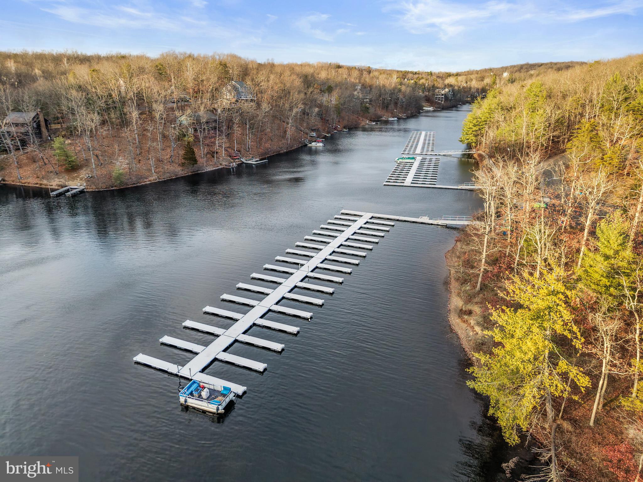 LAKE HOLIDAY ESTATES - Residential