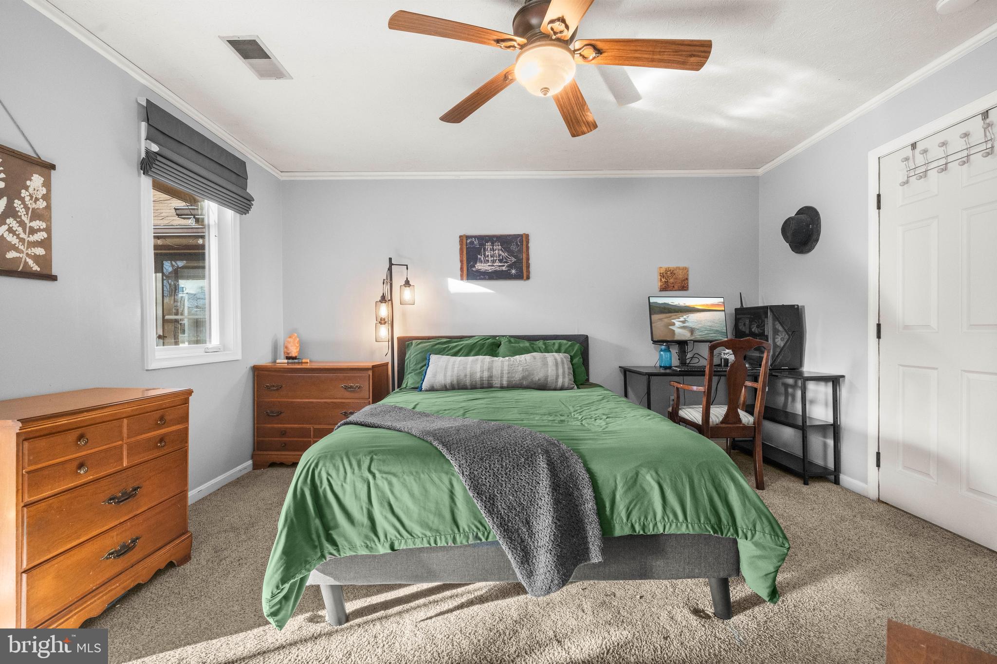 LAKE HOLIDAY ESTATES - Residential