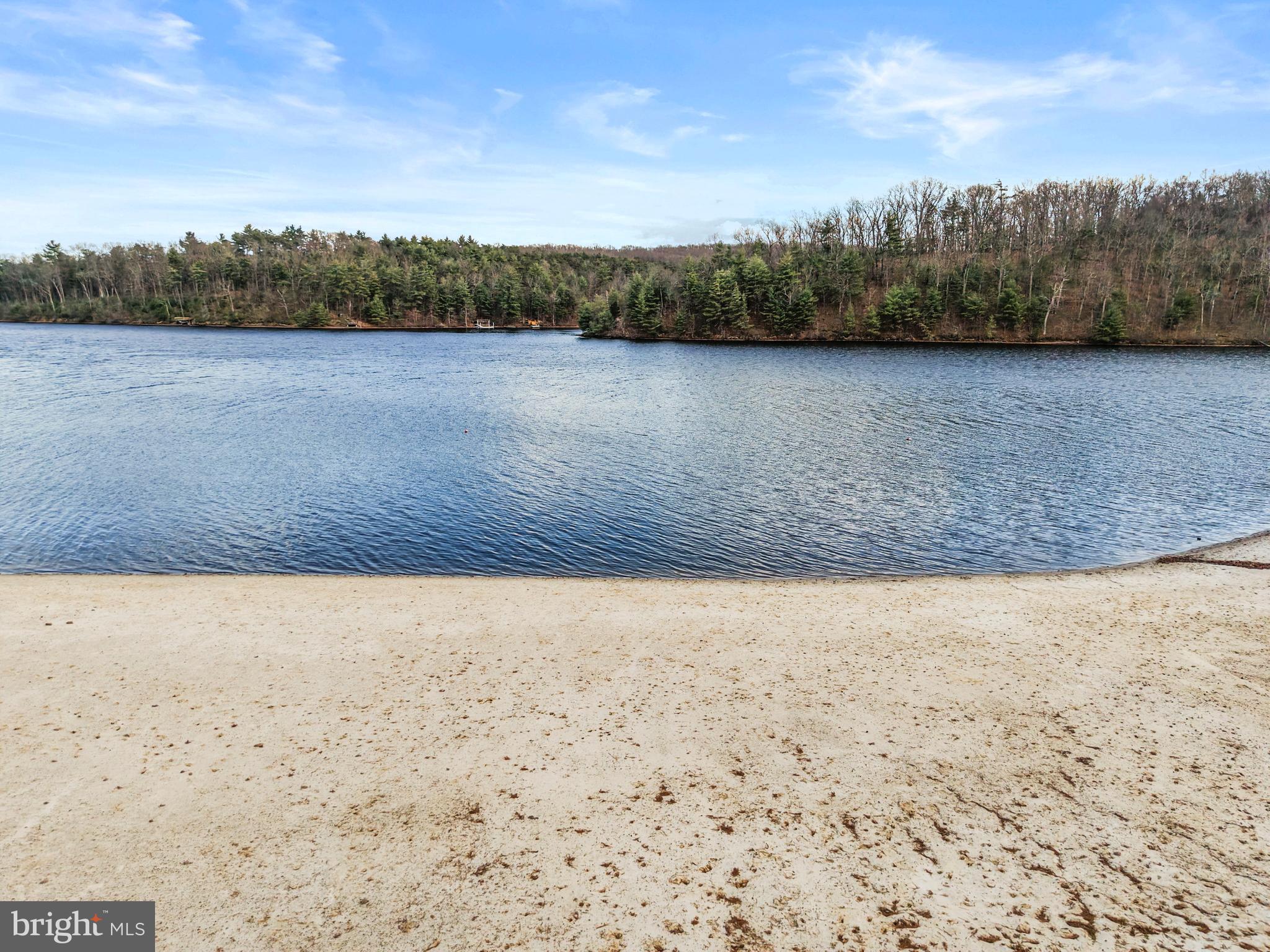 LAKE HOLIDAY ESTATES - Residential