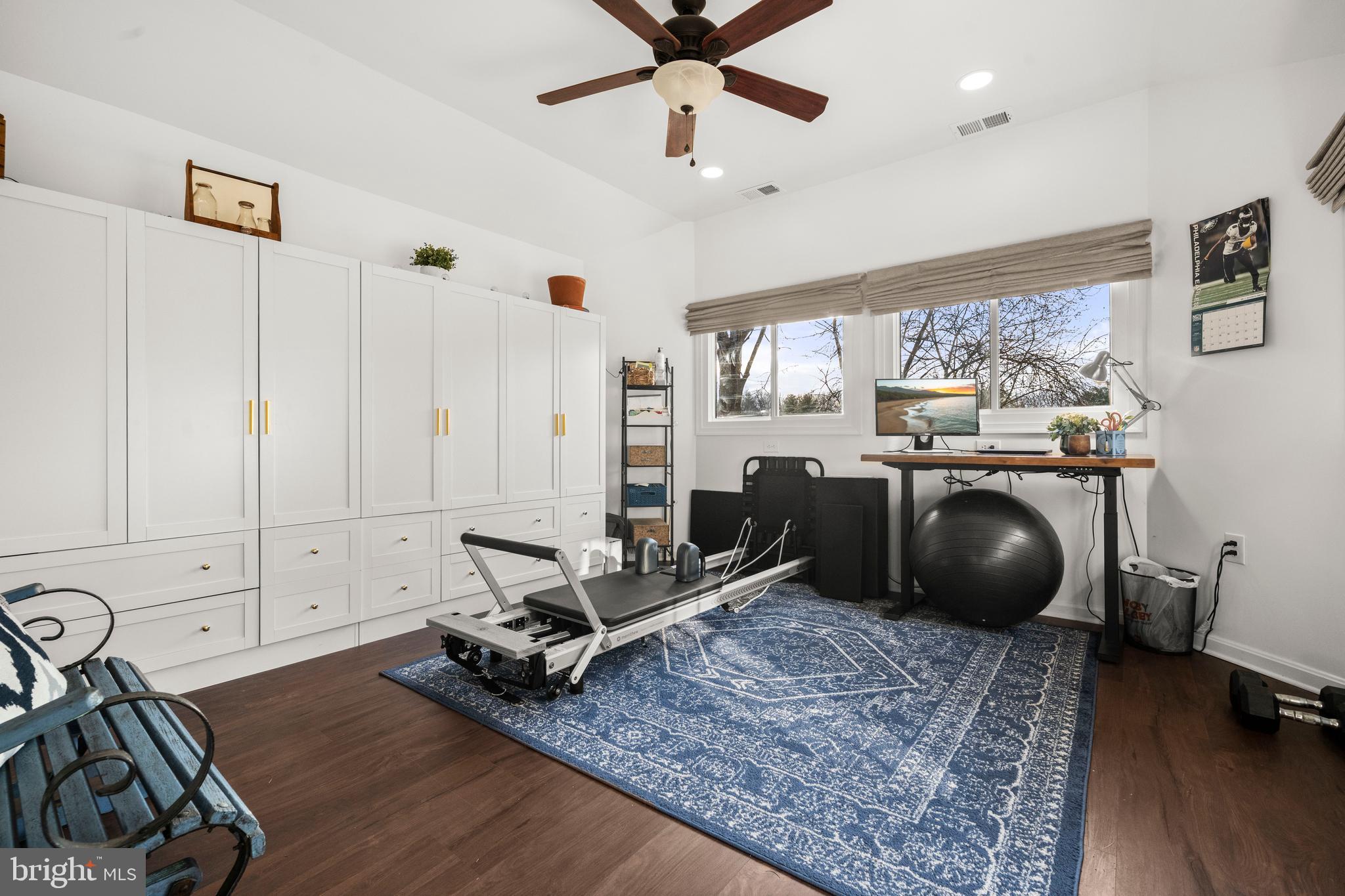 LAKE HOLIDAY ESTATES - Residential