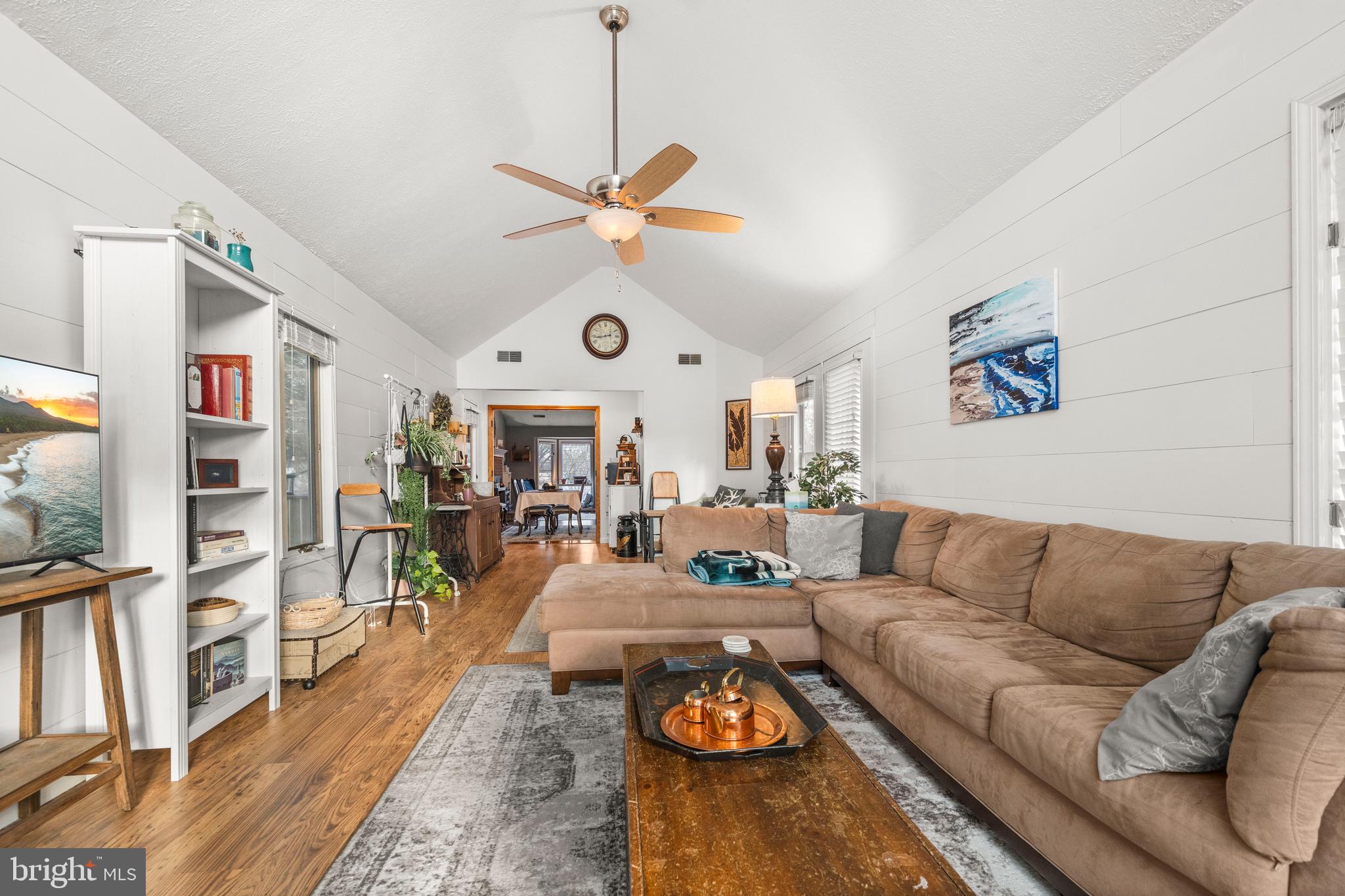 LAKE HOLIDAY ESTATES - Residential