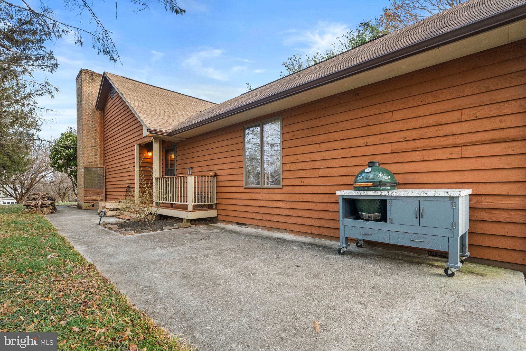 LAKE HOLIDAY ESTATES - Residential