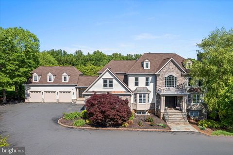 19109 PEALE LANE LEESBURG VA 20175