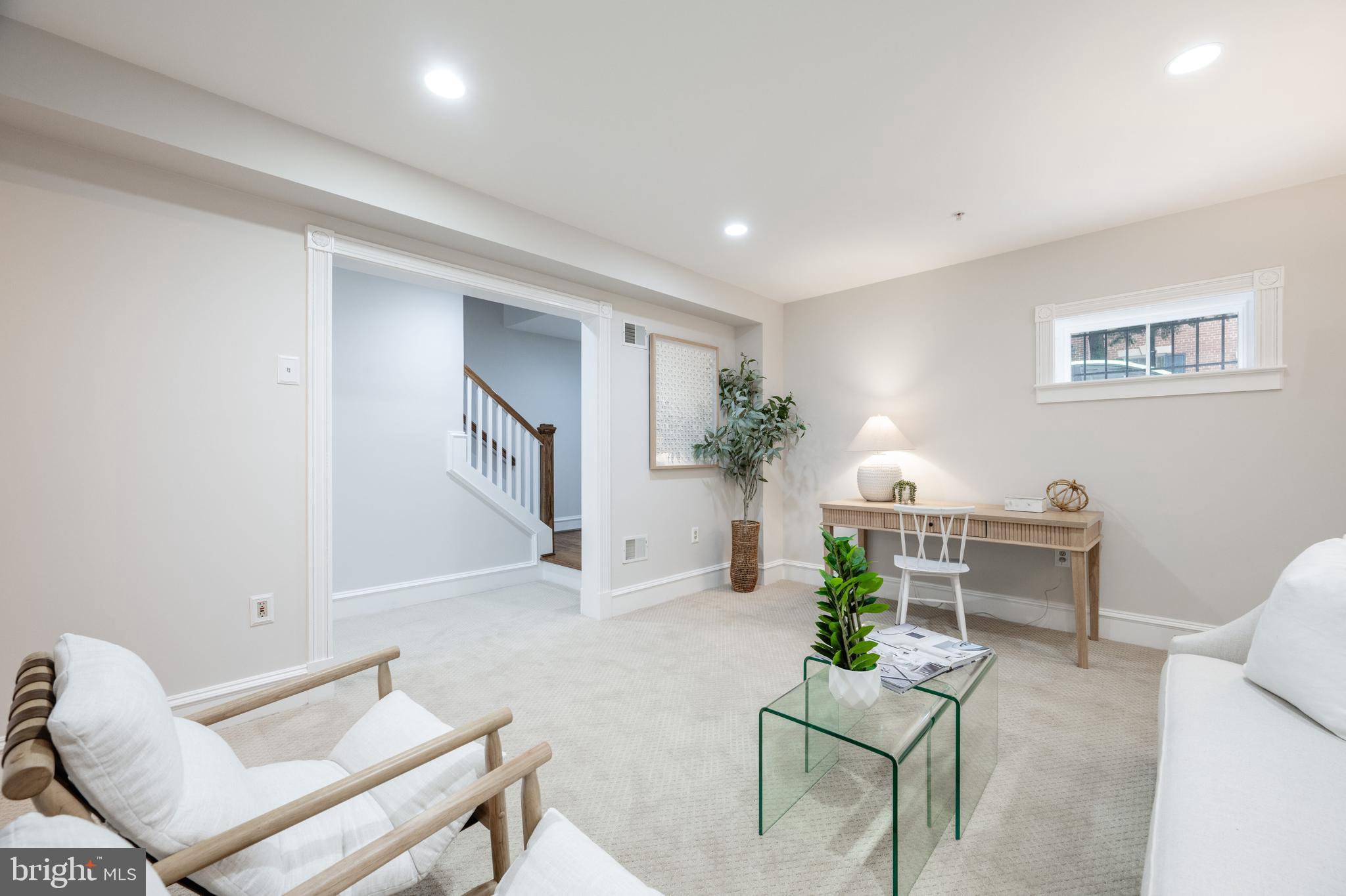 OLD TOWN ALEXANDRIA - Residential