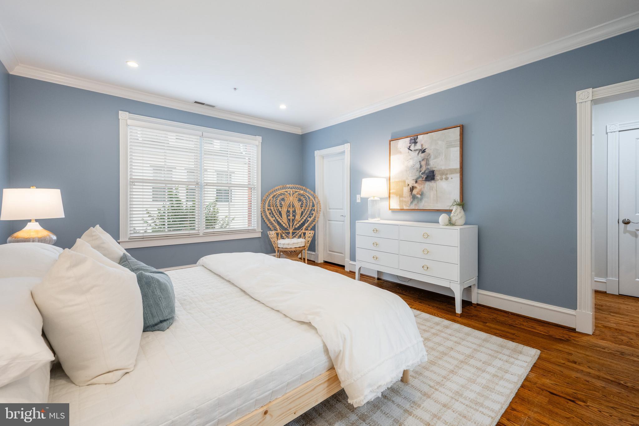 OLD TOWN ALEXANDRIA - Residential