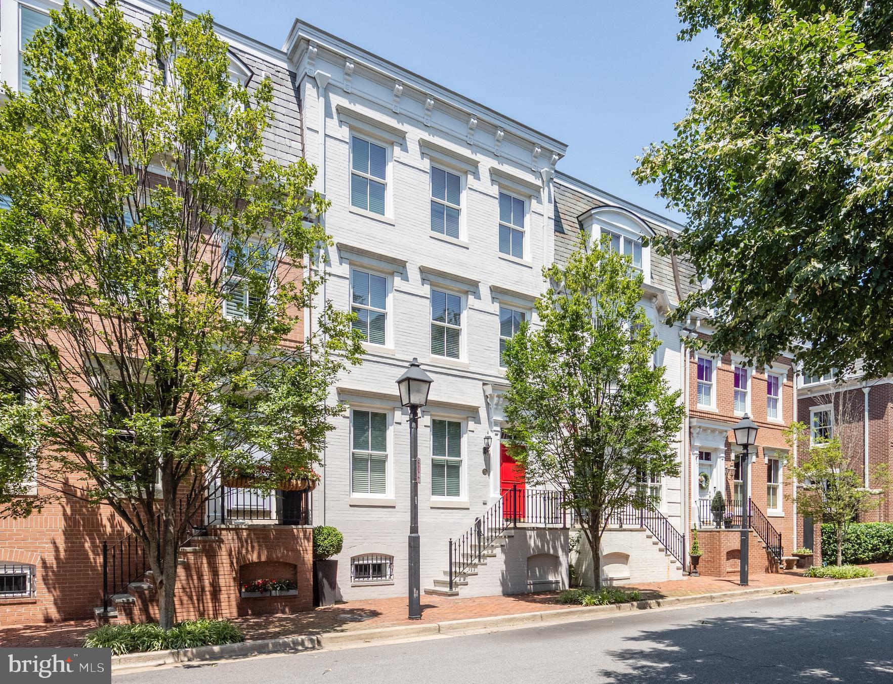 OLD TOWN ALEXANDRIA - Residential