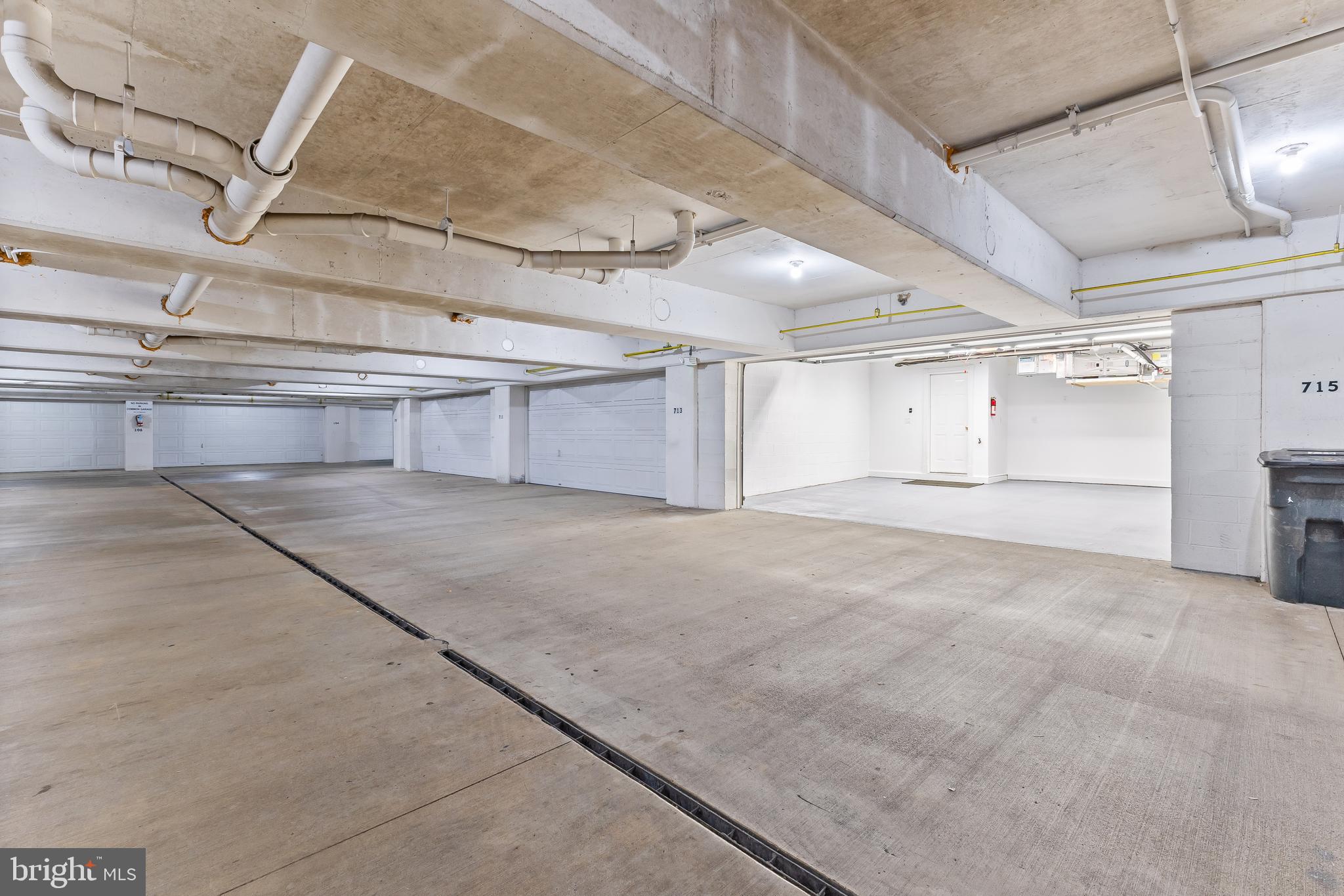 OLD TOWN ALEXANDRIA - Residential