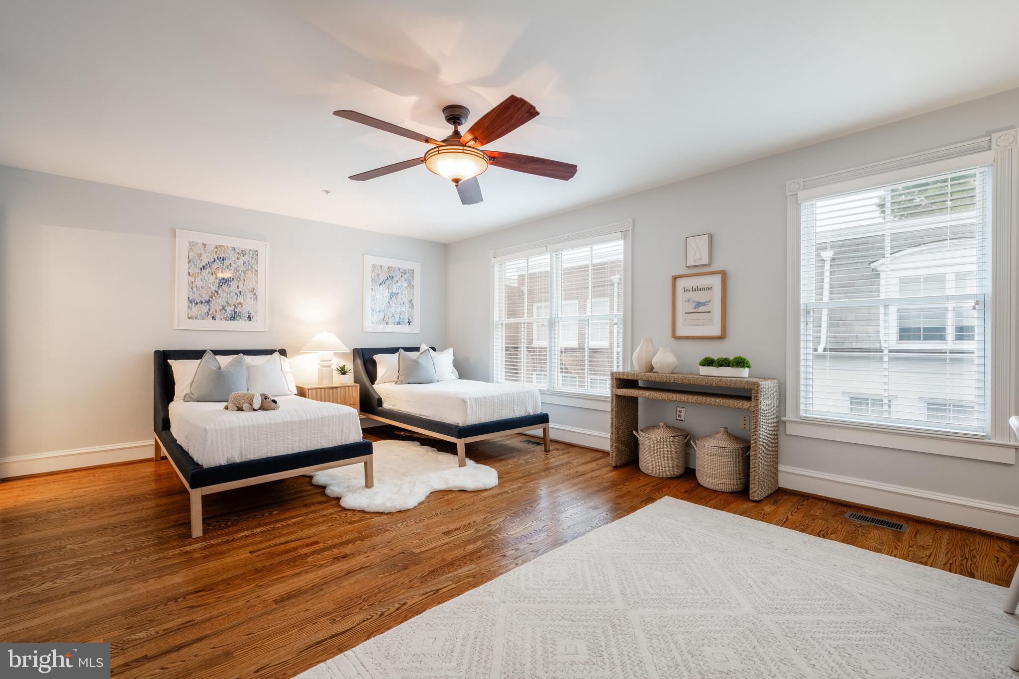 OLD TOWN ALEXANDRIA - Residential