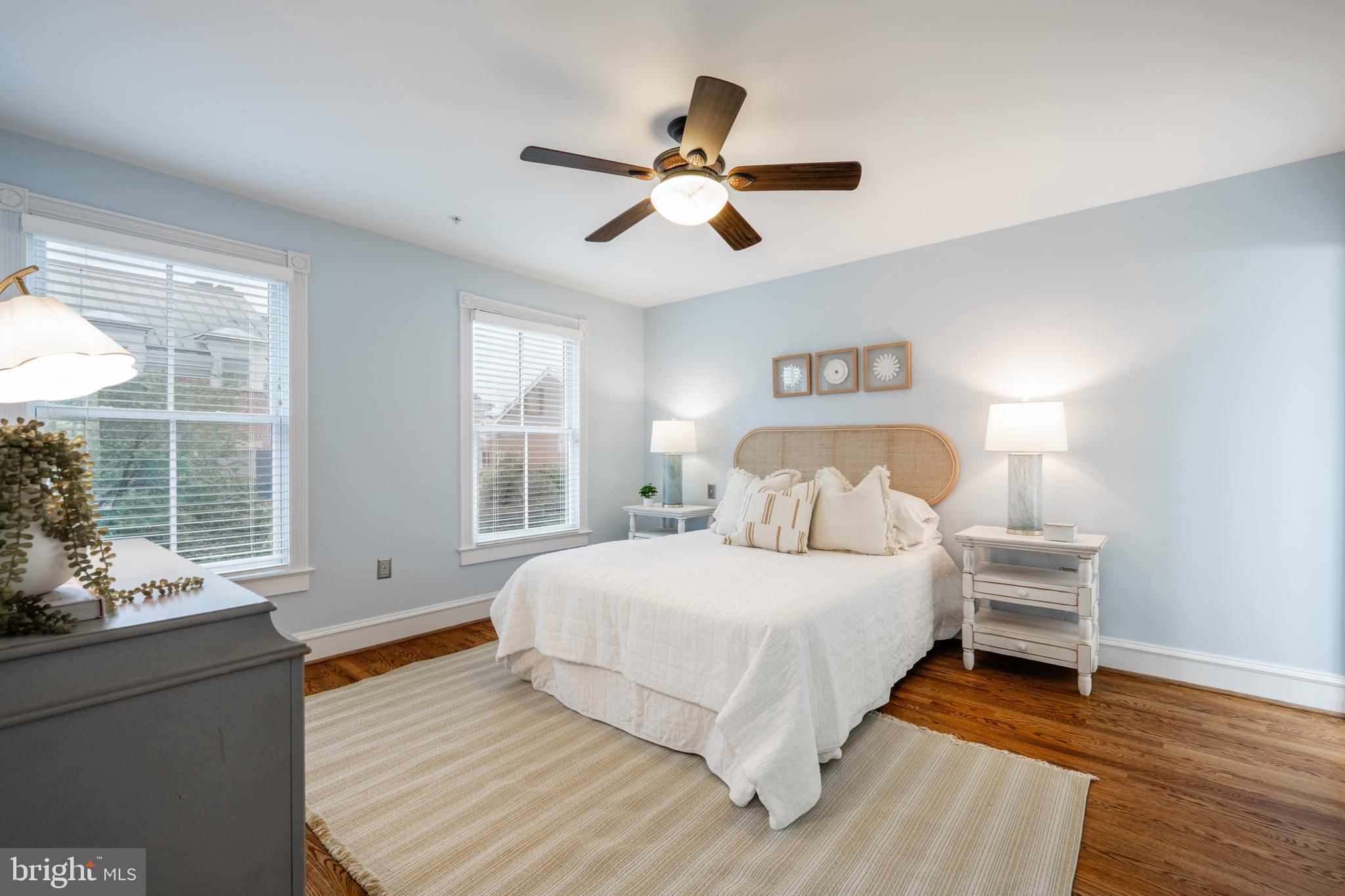 OLD TOWN ALEXANDRIA - Residential