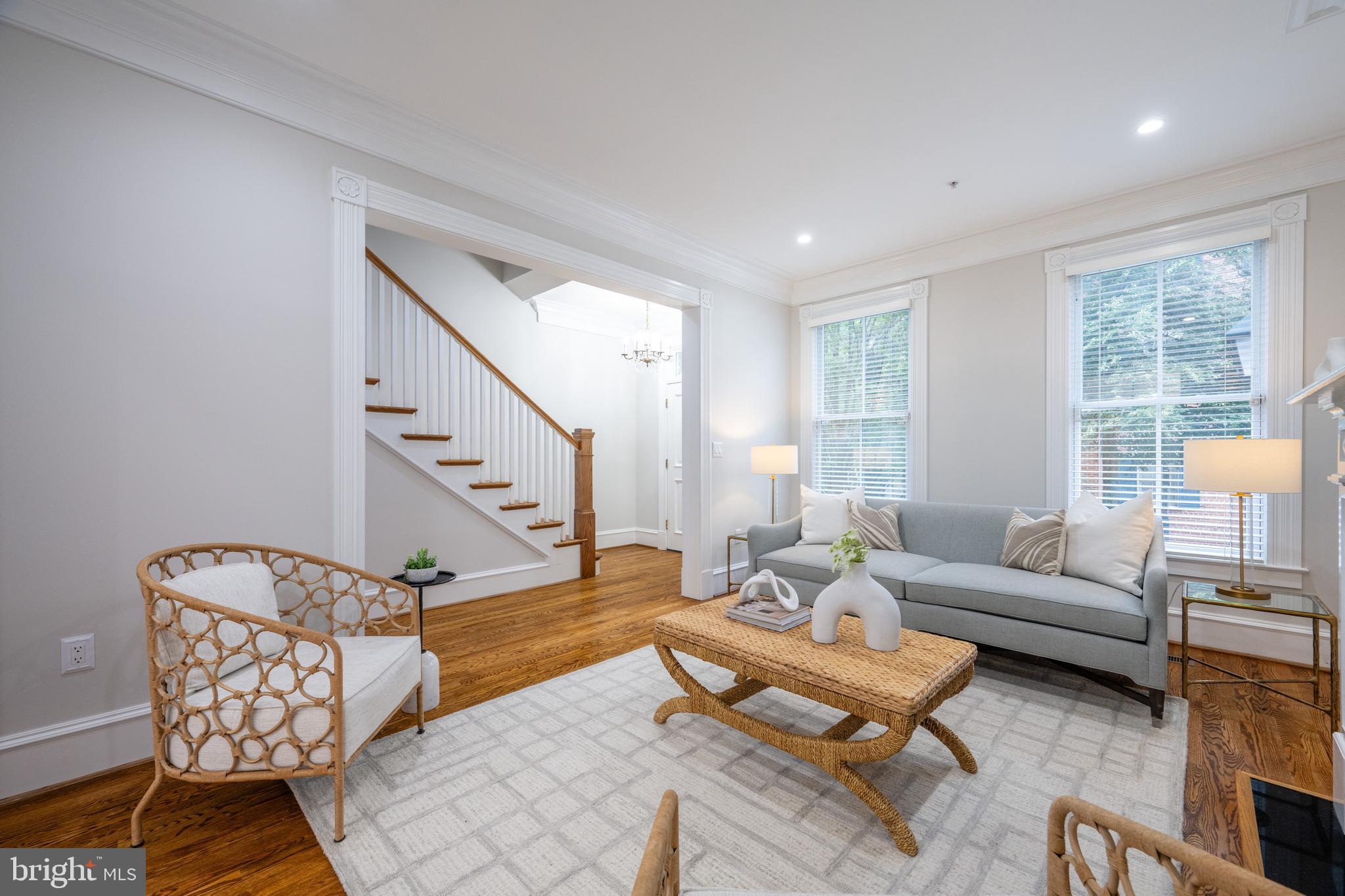 OLD TOWN ALEXANDRIA - Residential