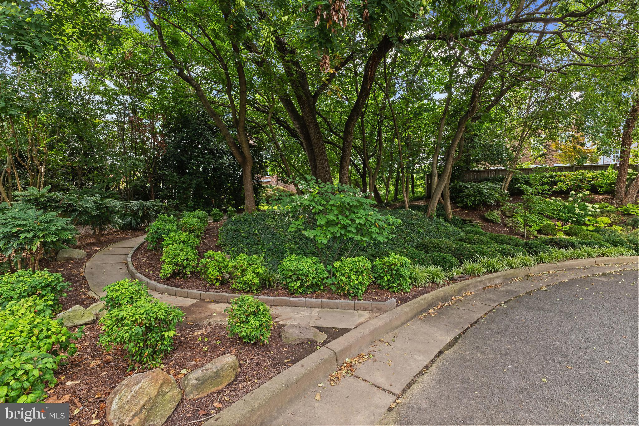 OLD TOWN ALEXANDRIA - Residential