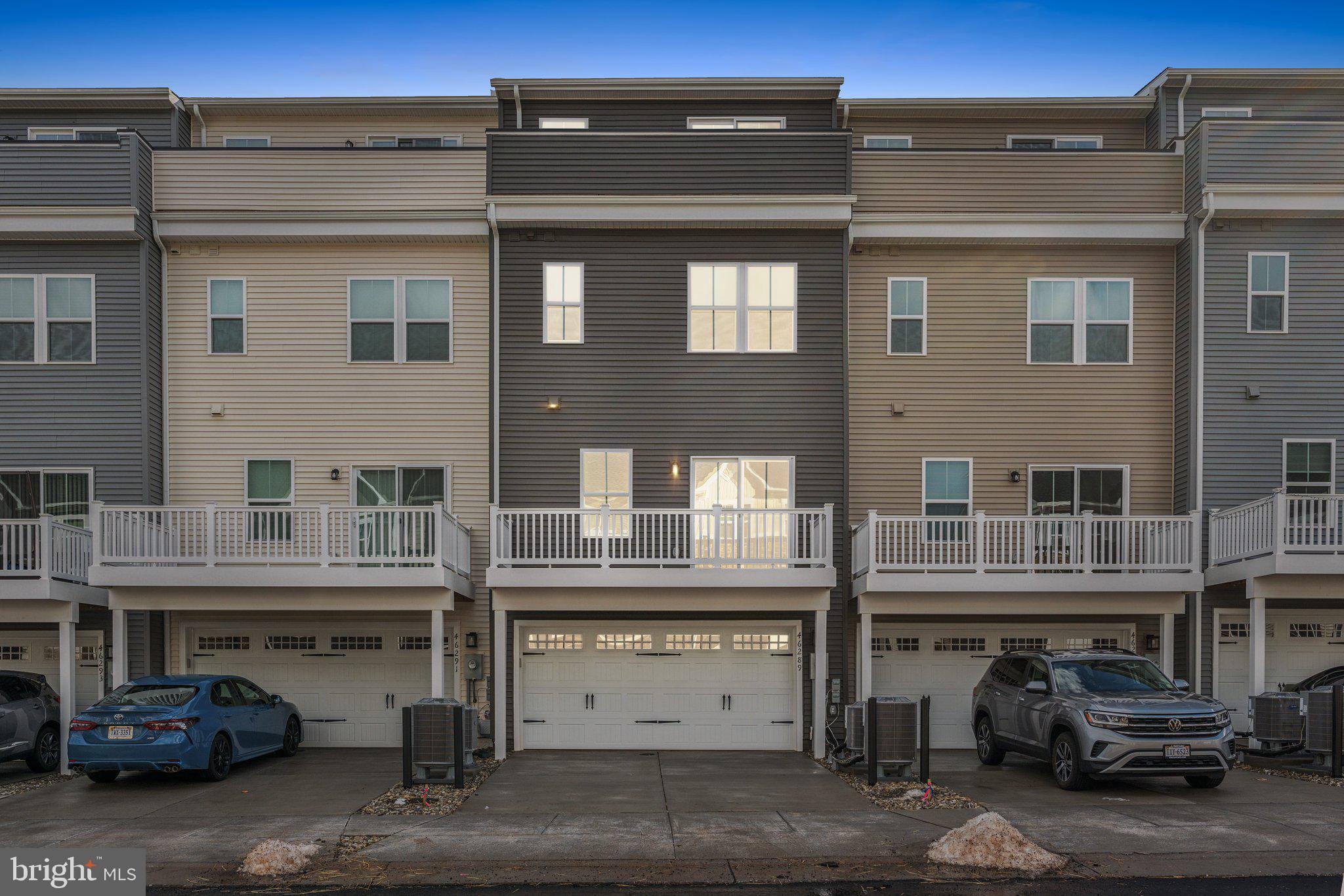 LOUDOUN VIEW CONDO FLATS - Residential Lease