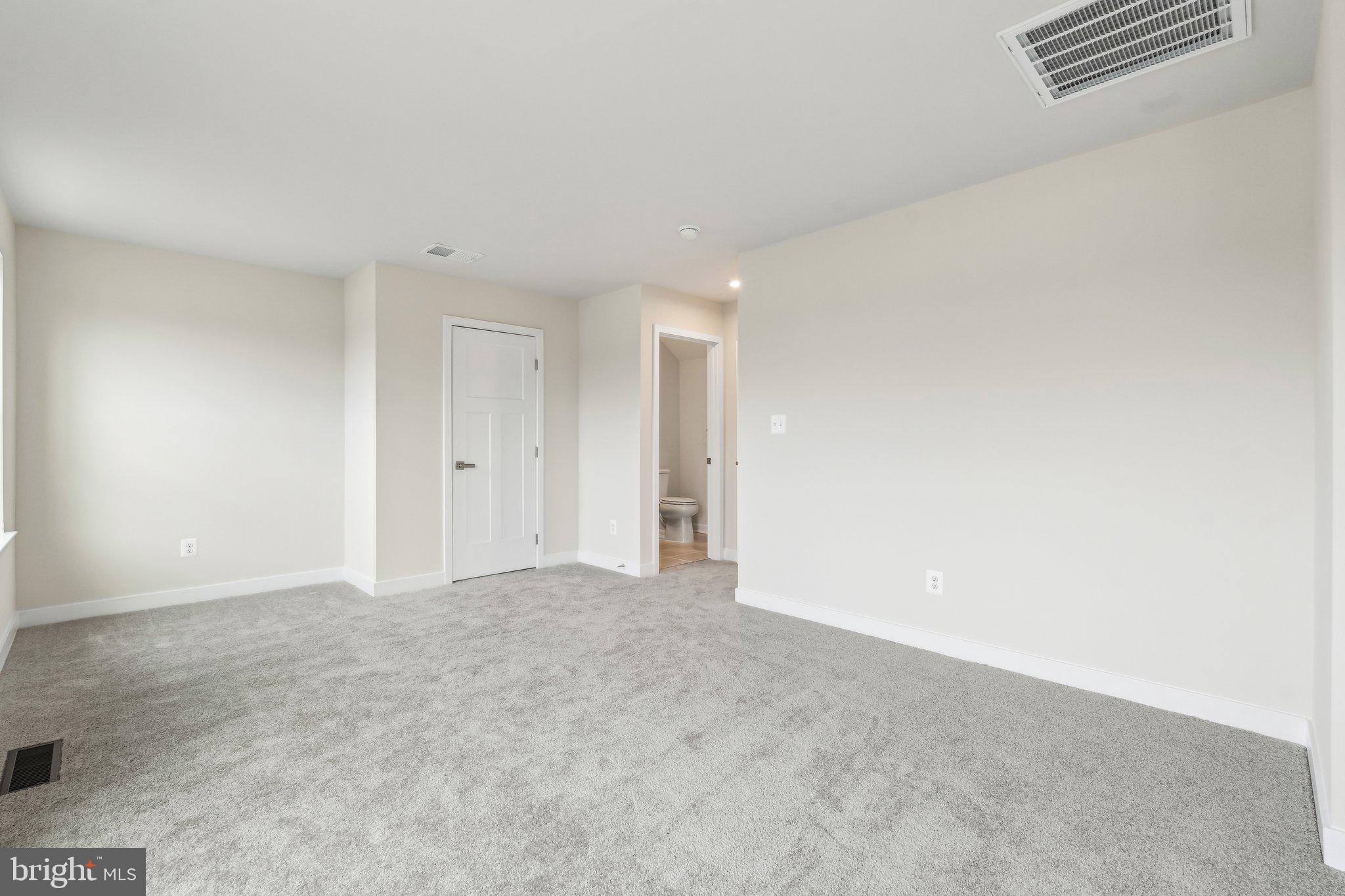 LOUDOUN VIEW CONDO FLATS - Residential Lease