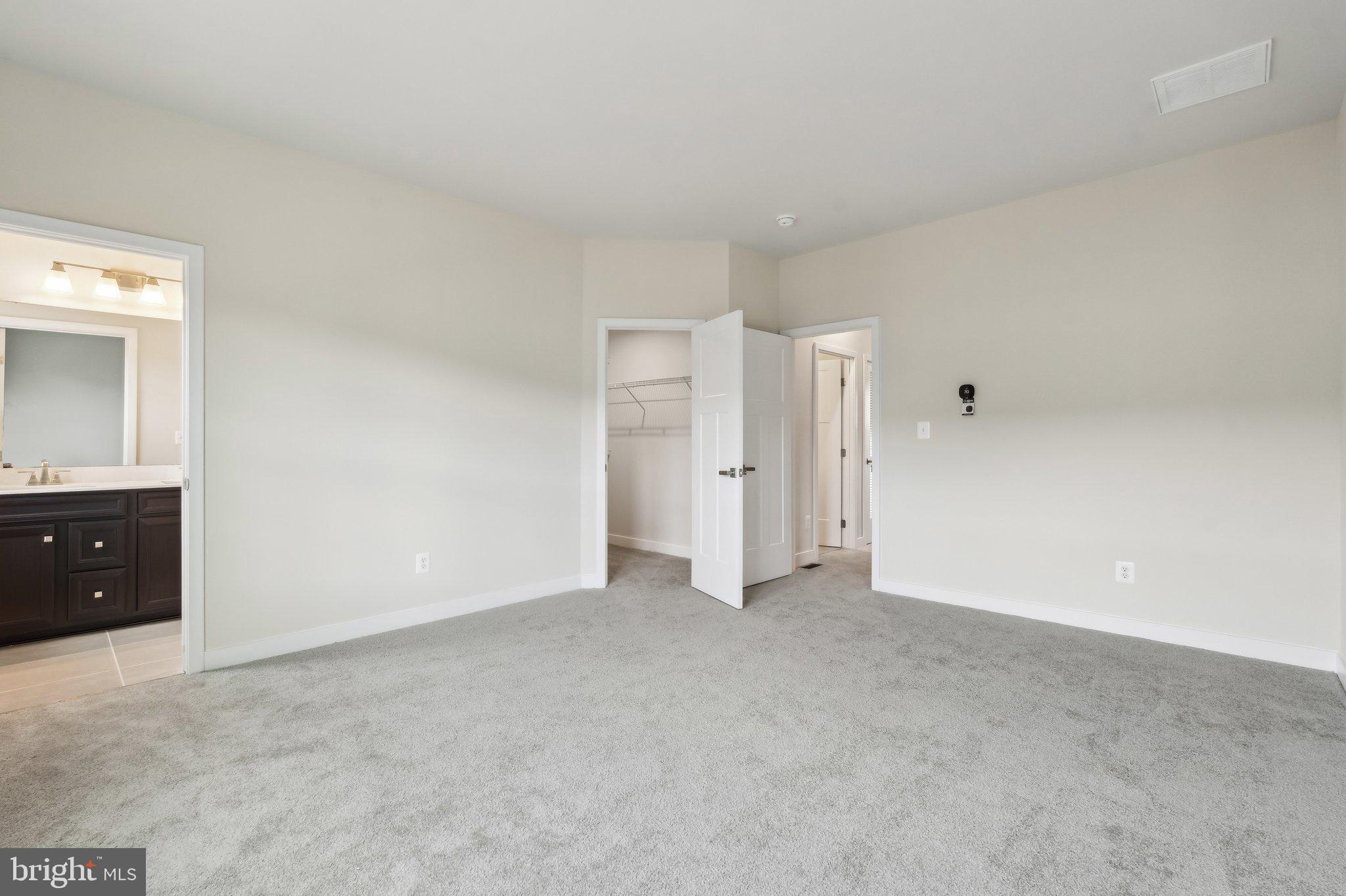 LOUDOUN VIEW CONDO FLATS - Residential Lease