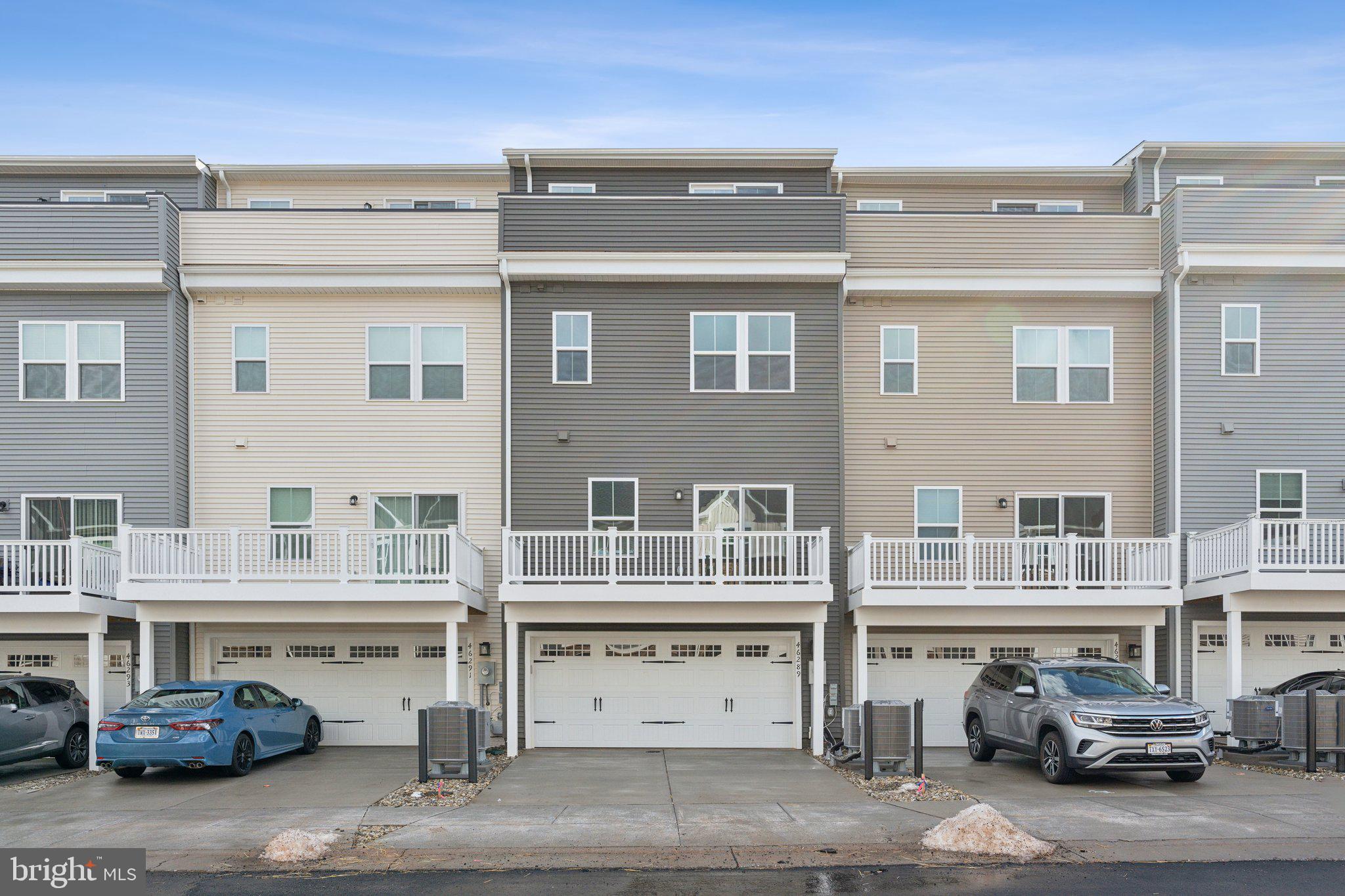 LOUDOUN VIEW CONDO FLATS - Residential Lease