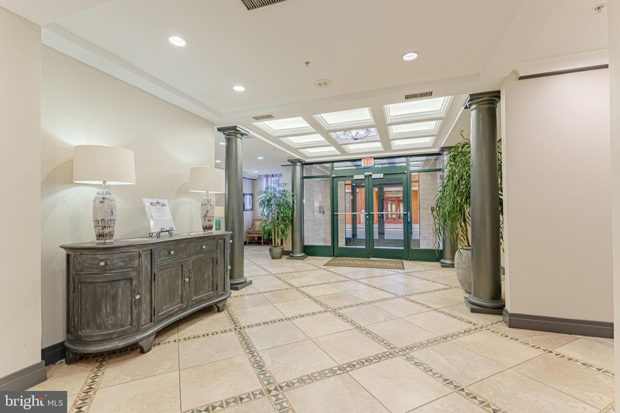 RESIDENCES AT STATION SQUARE - Residential Lease