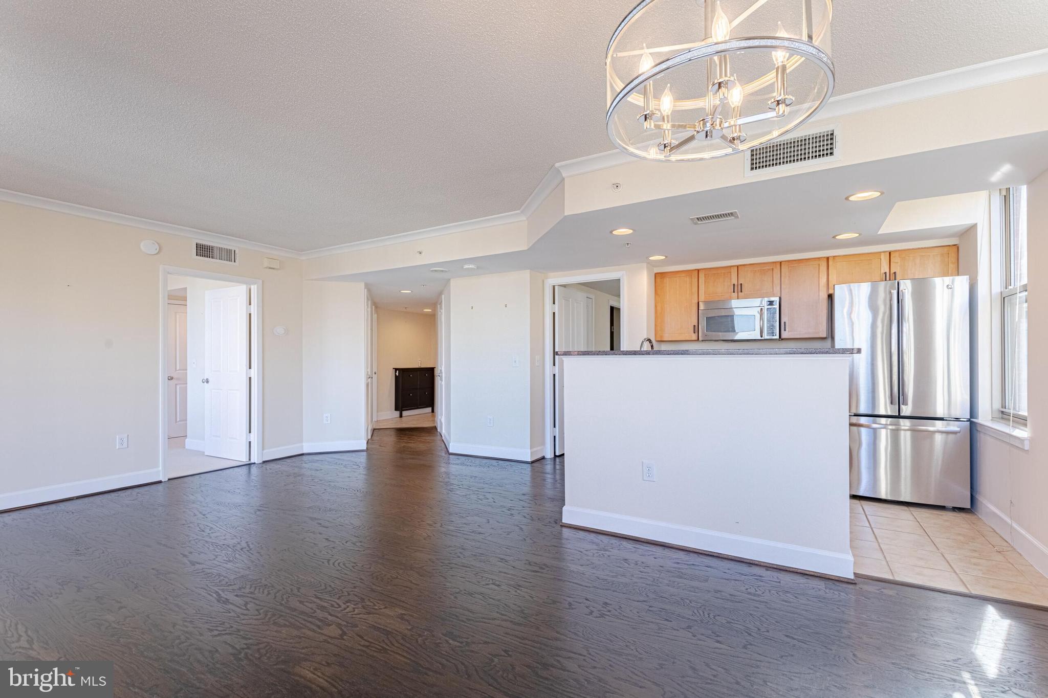 RESIDENCES AT STATION SQUARE - Residential Lease