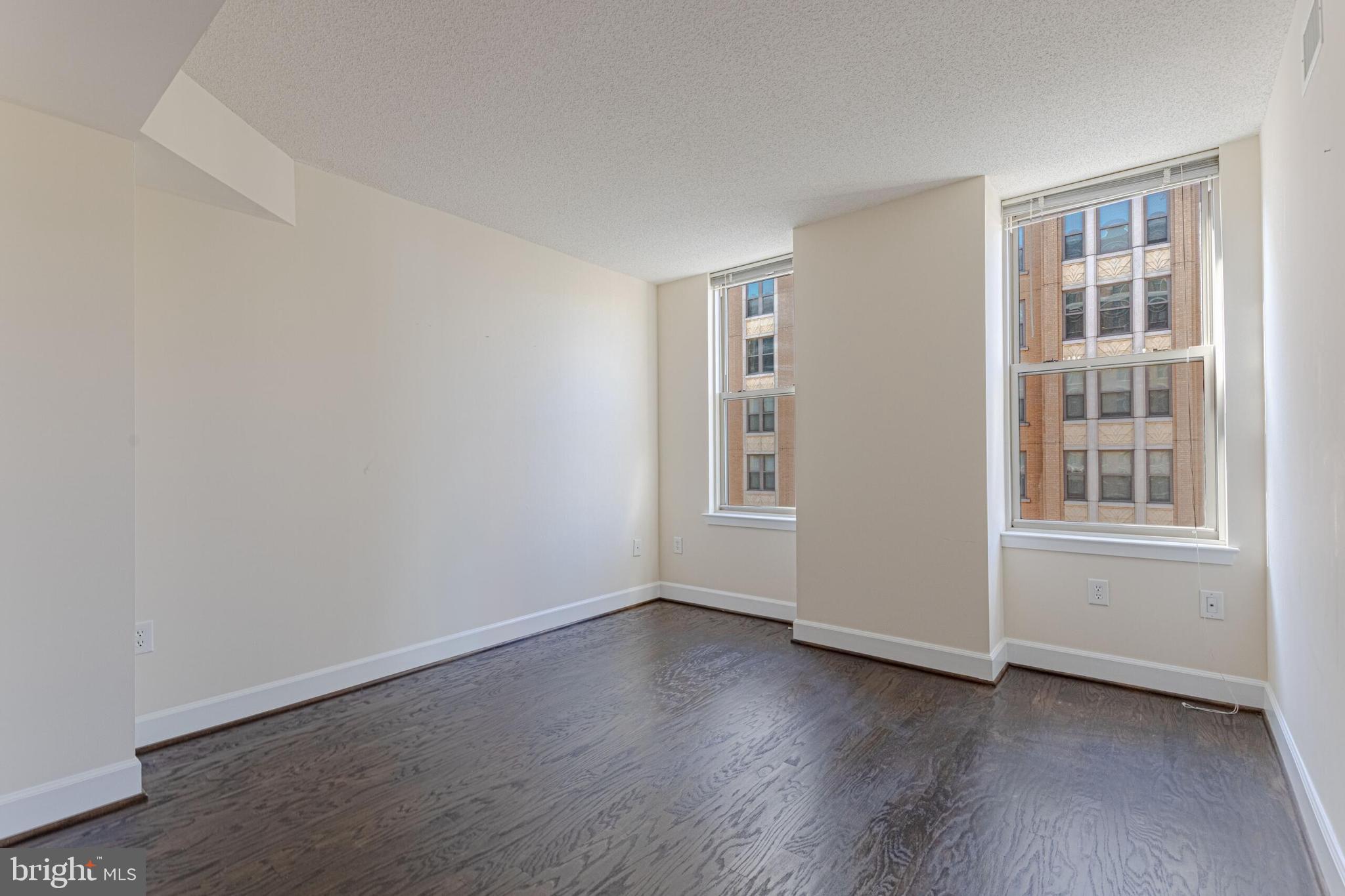 RESIDENCES AT STATION SQUARE - Residential Lease