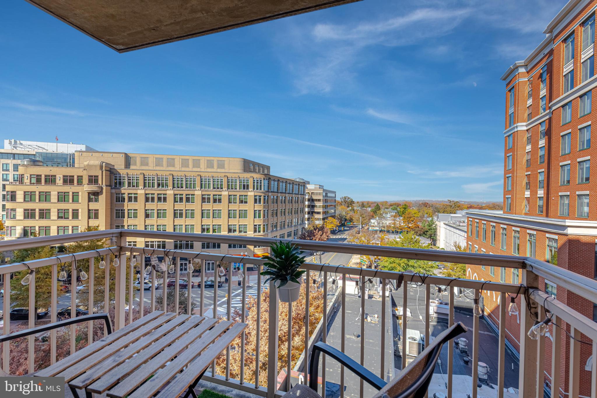 RESIDENCES AT STATION SQUARE - Residential Lease