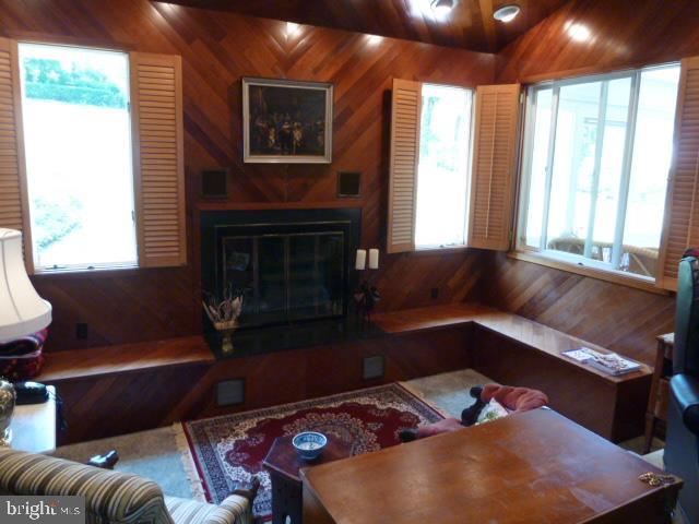 OLD WYNDHAM HILLS - Residential