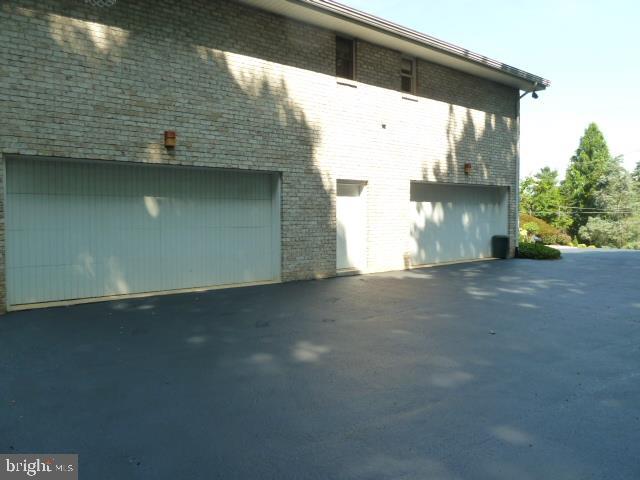 OLD WYNDHAM HILLS - Residential