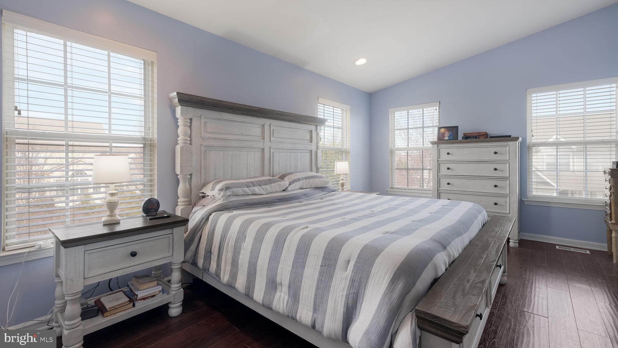 WARWICK GREENE - Residential